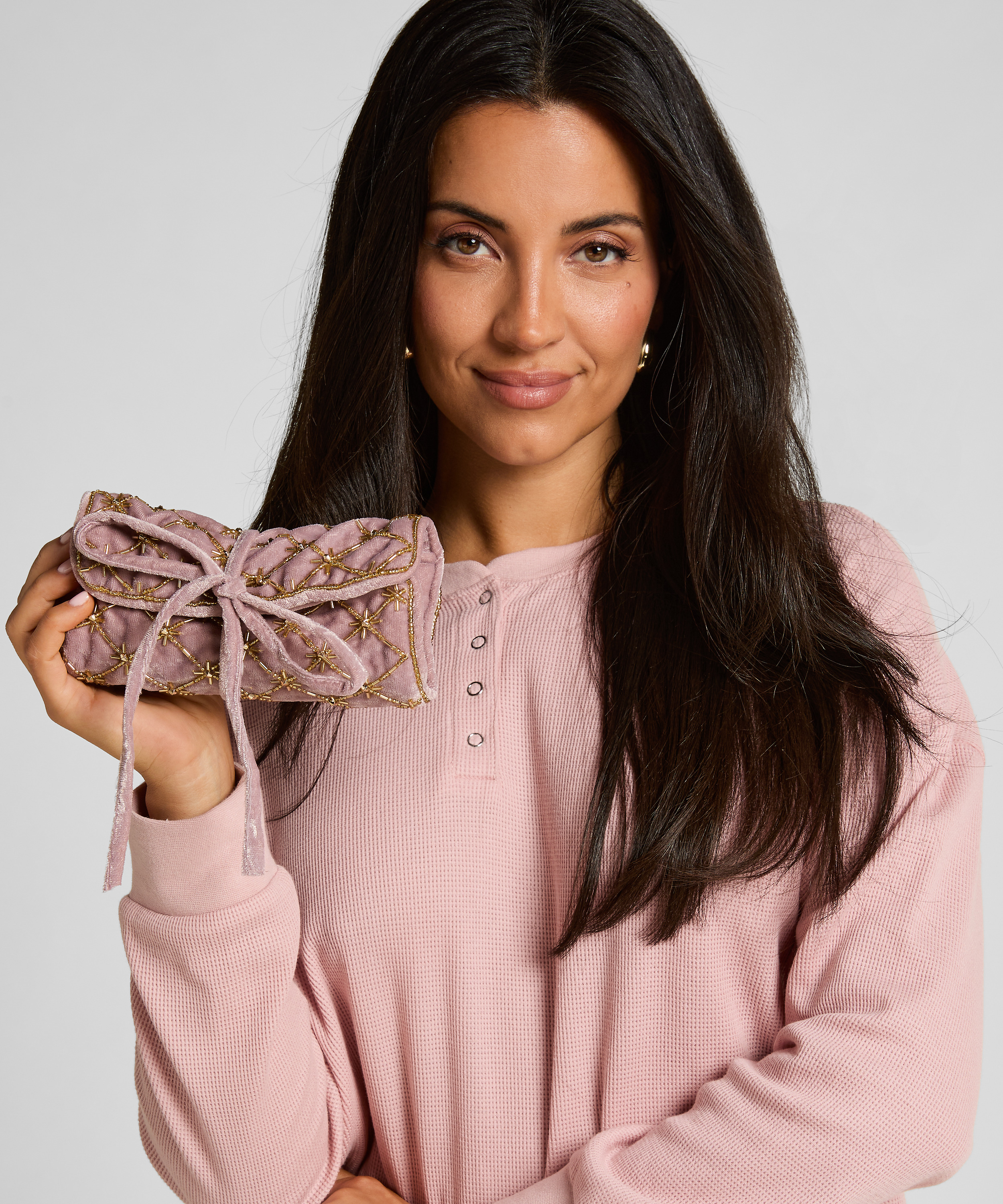 Perlesmykkeomslag, Rosa, main