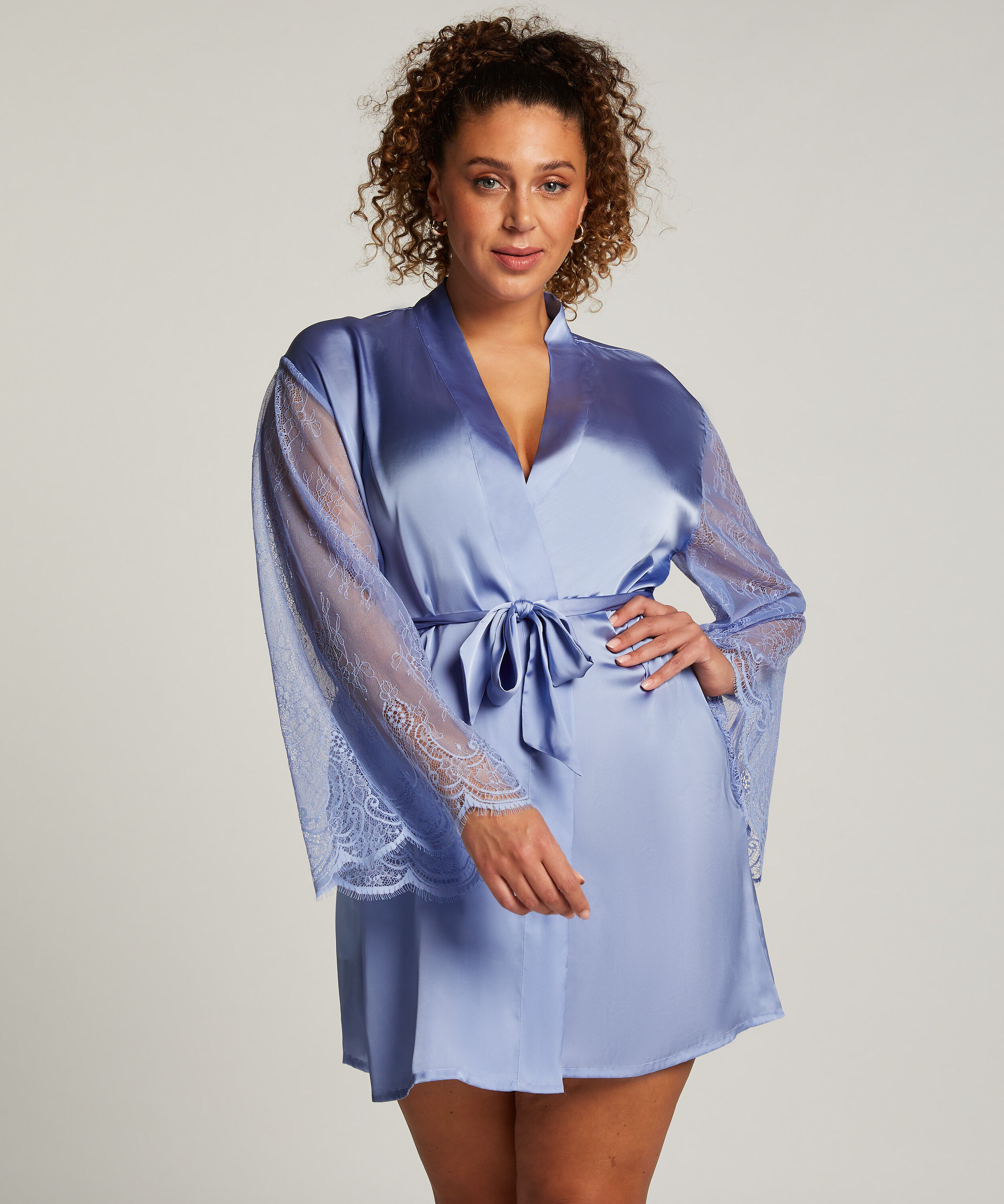 Kimono Satin, Bl&aring;