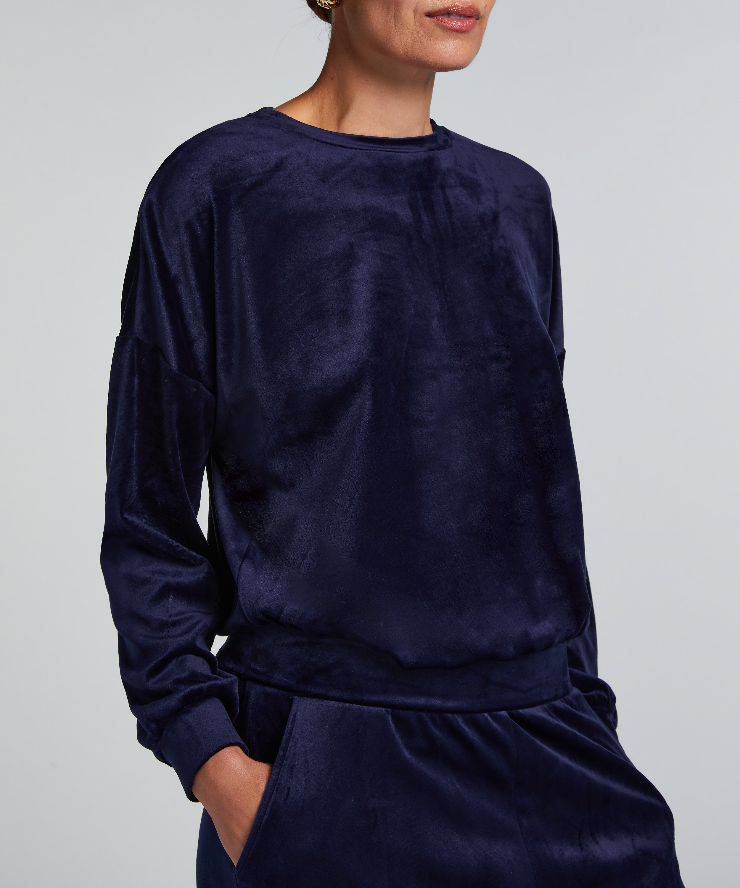 Topp i velur, Bl&aring;, main