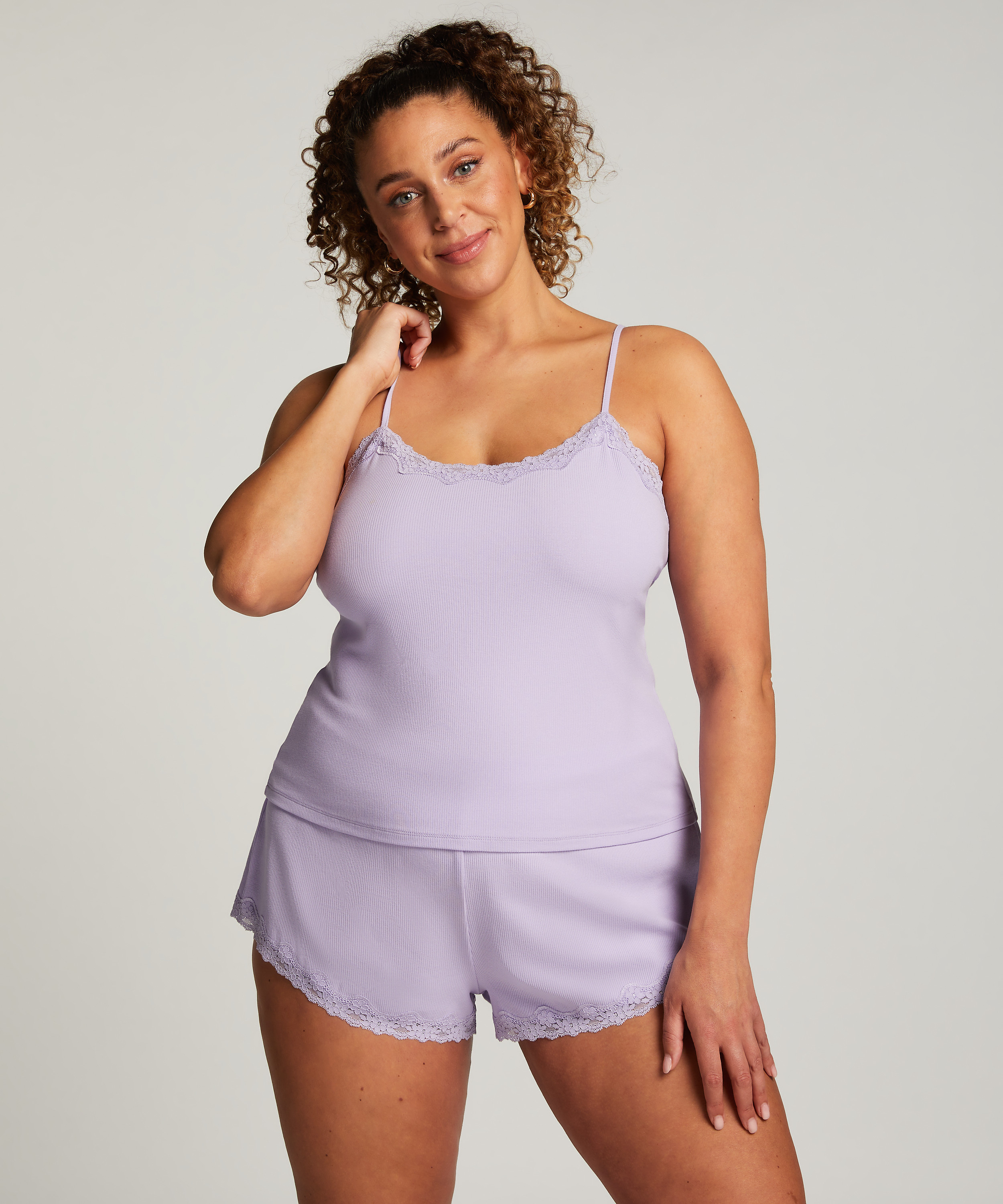 Pyjamassett, Lilla, main