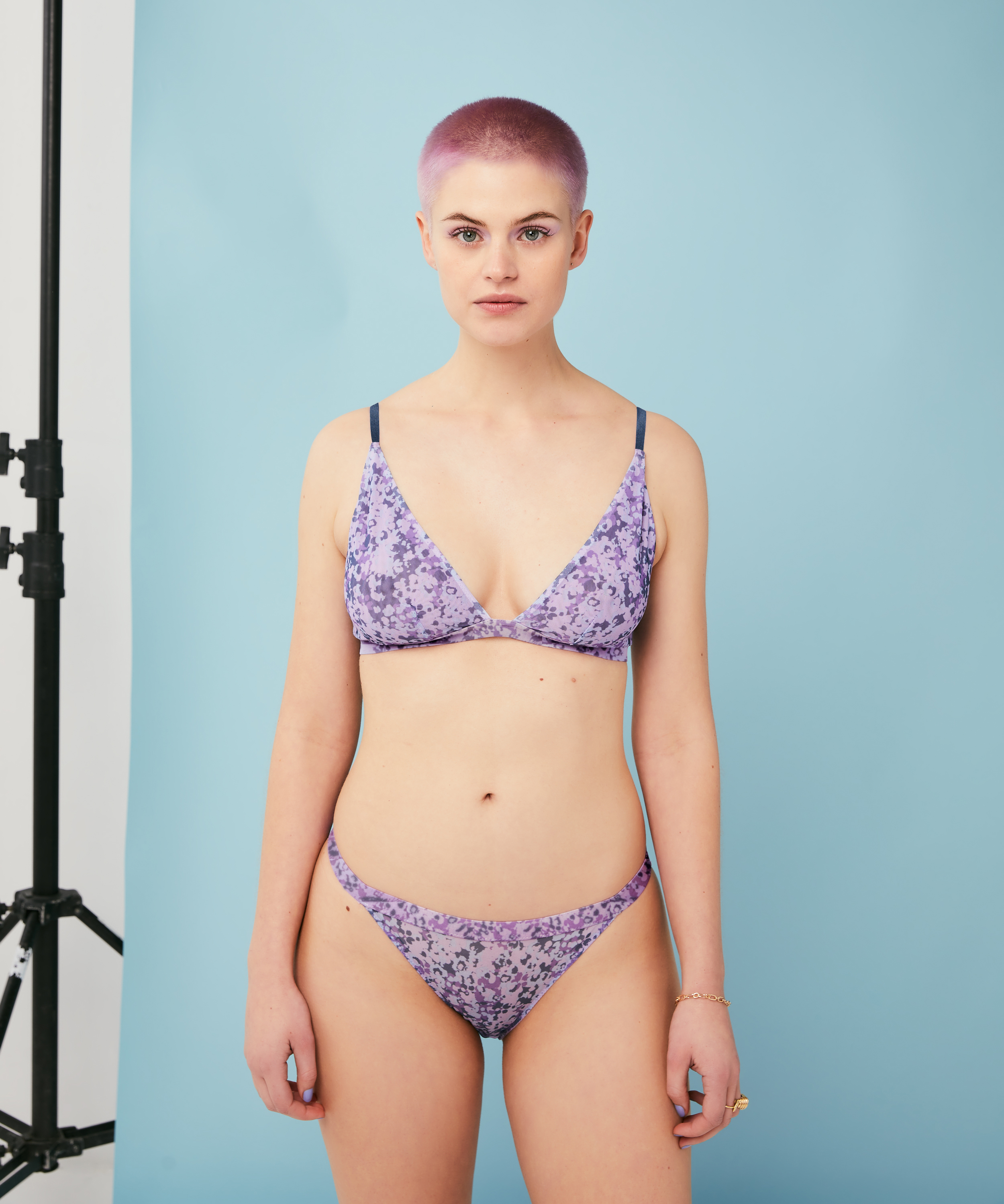 That Is Lit tangatruse, Blå, main