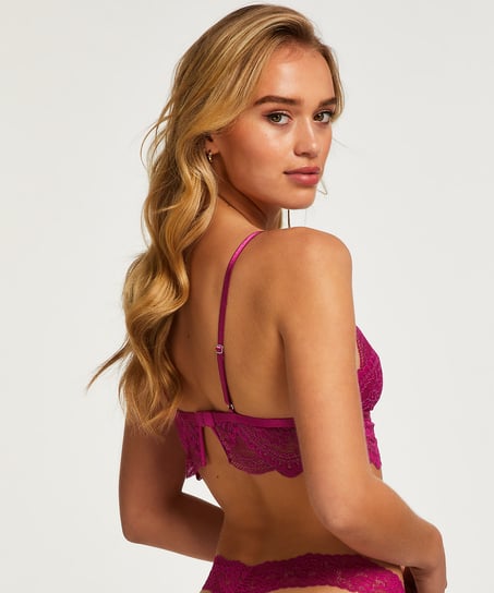 Stacey Bralette, Lilla