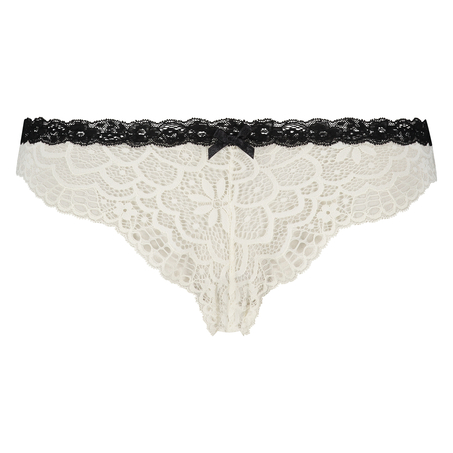 Yaretzi Brazilian, Hvit