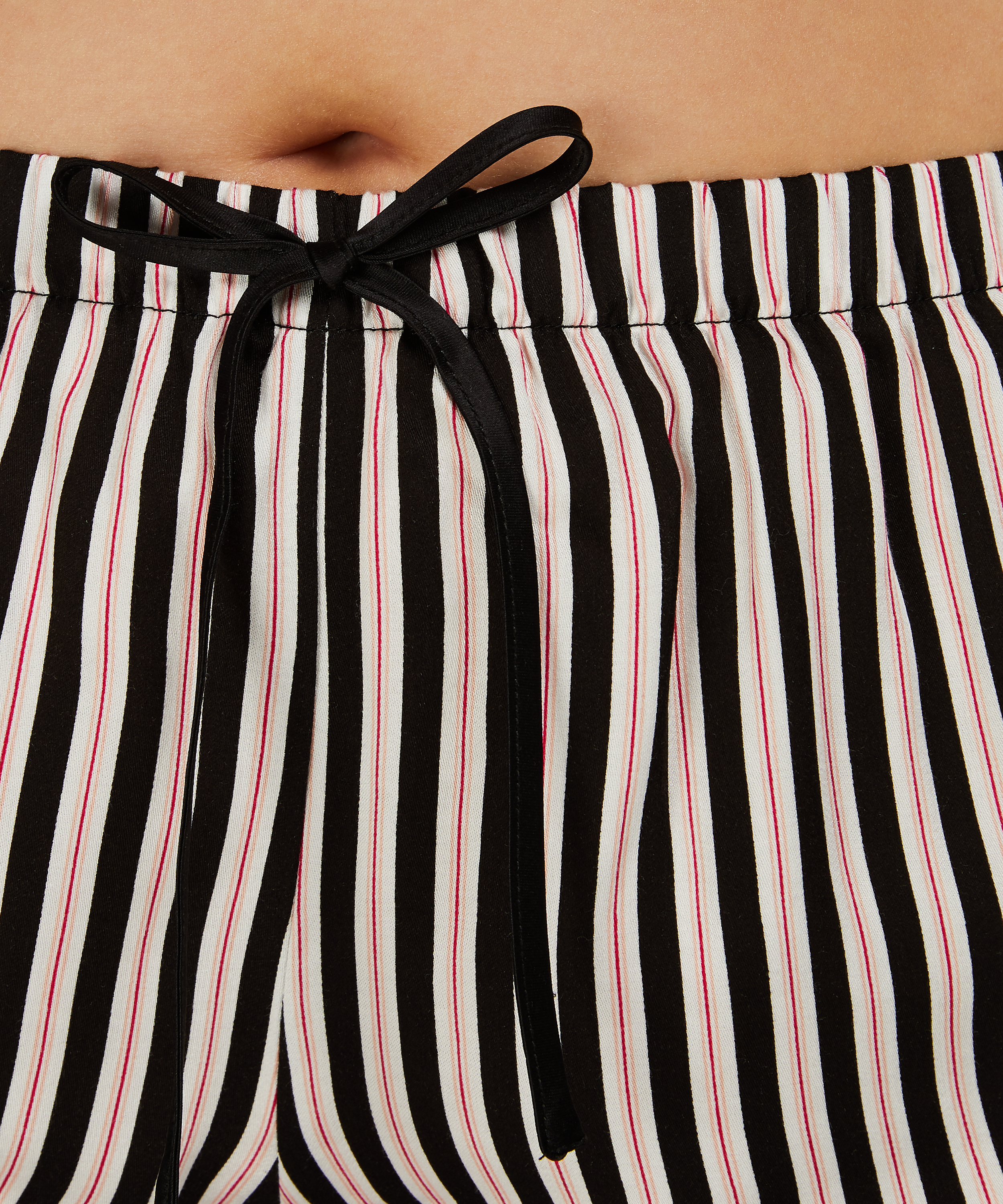 Woven shorts, Svart, main