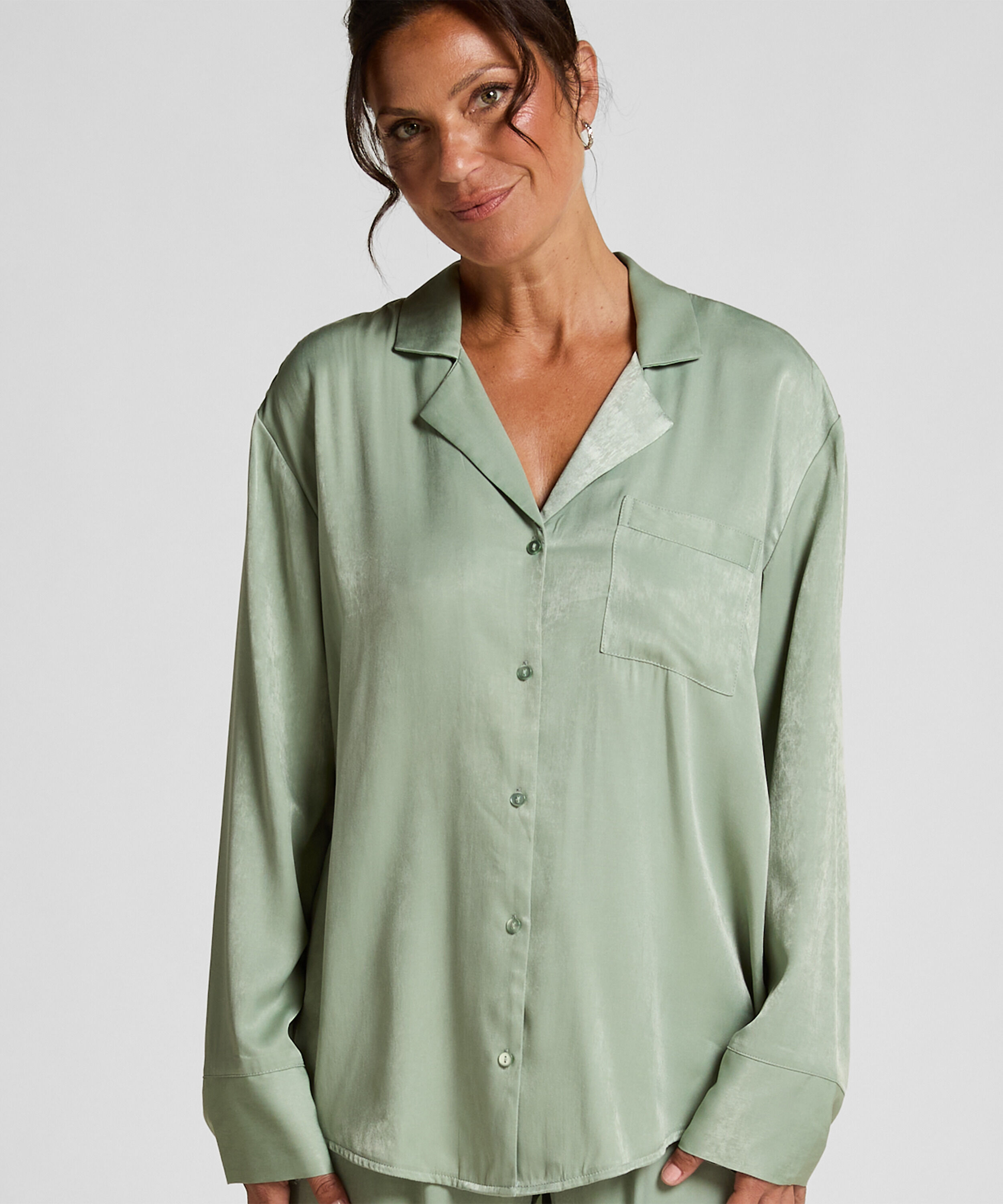 Langermet jakke i sateng Ayla, Gr&oslash;nn