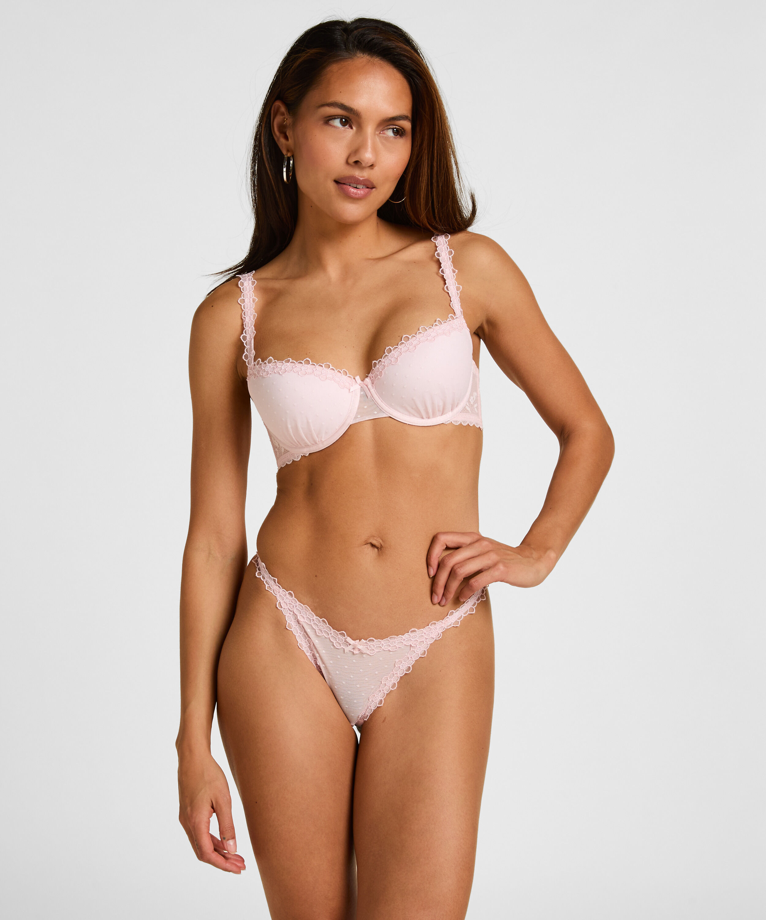 Thong Eleanora , Rosa