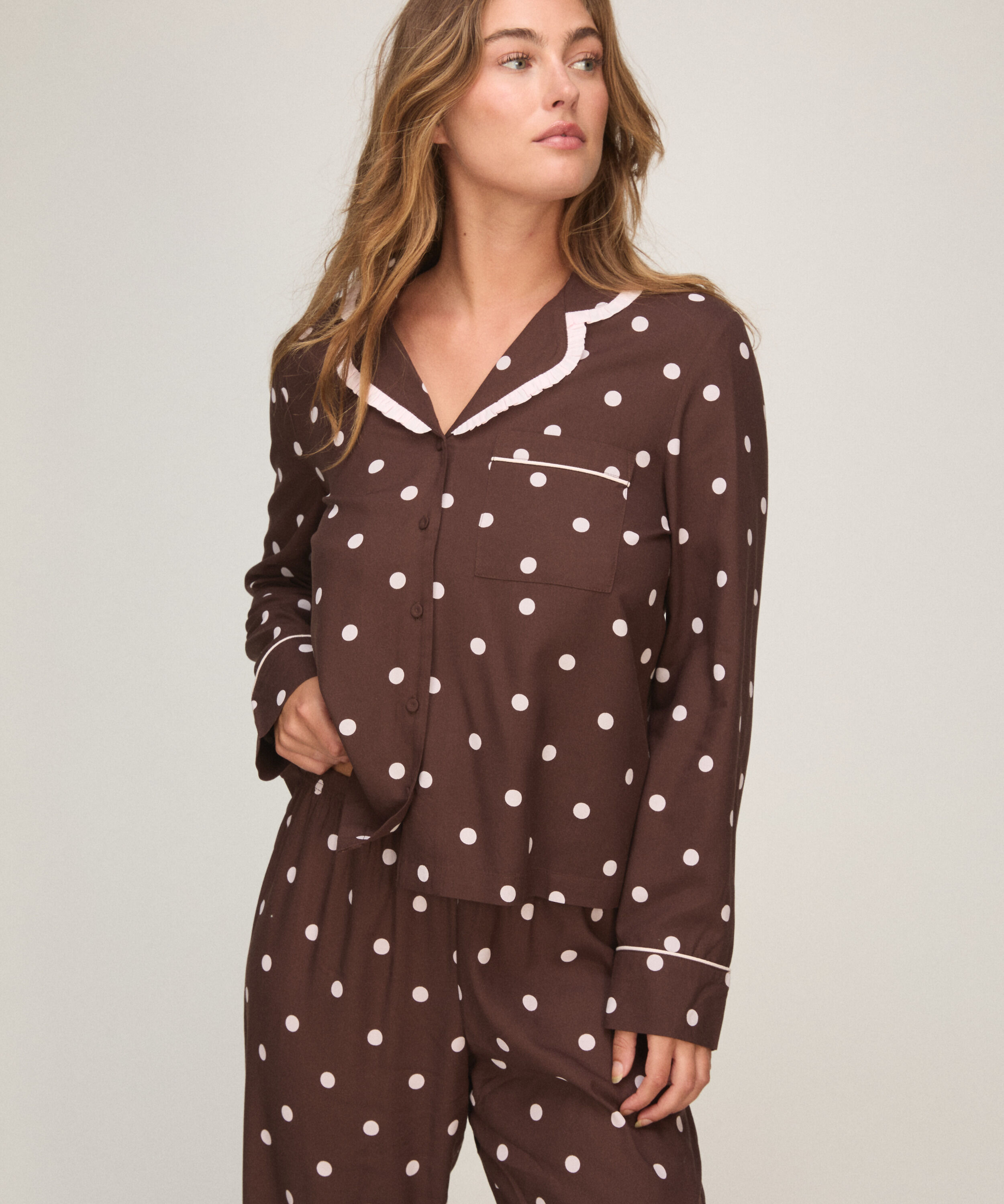Pyjama Set Poplin Ruffle, Brun Pyjama Set Poplin Ruffle, Brun