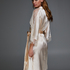 Silkekimono med blonder, Beige
