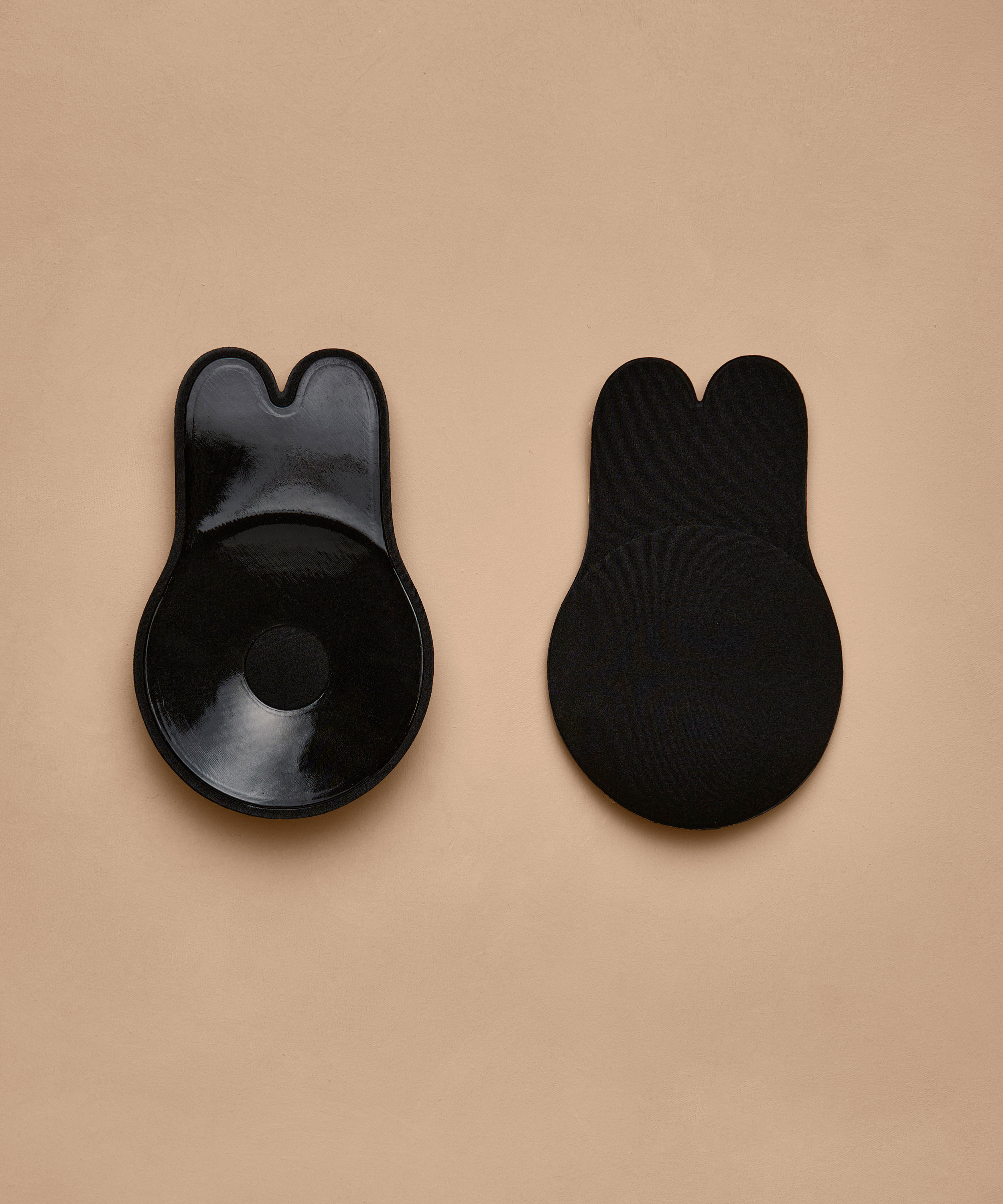 Selvklebende brystskåler med løft, Svart, main