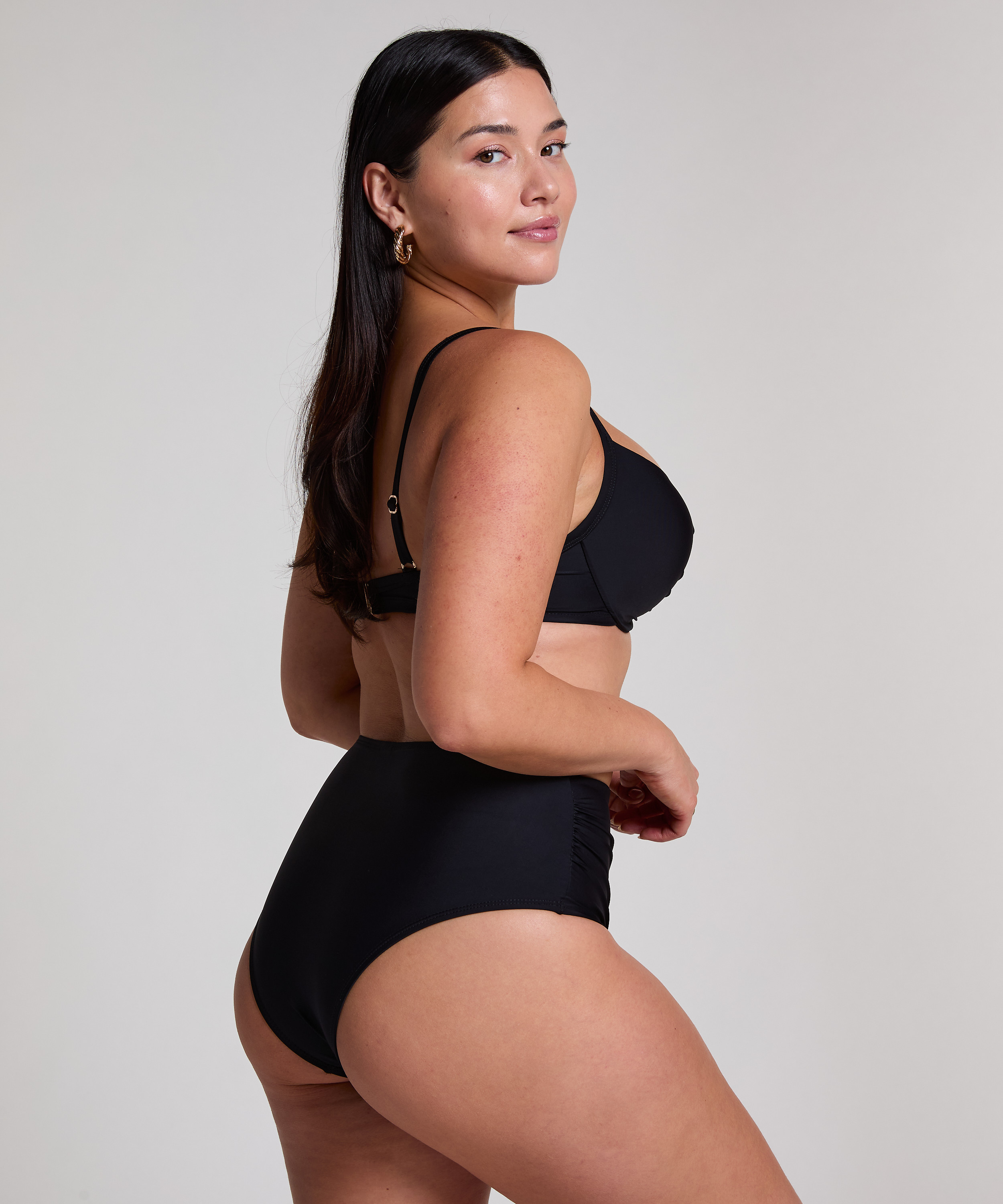 Høytaljede Cheeky Shaping Bikini-Bunn Luna, Svart, main