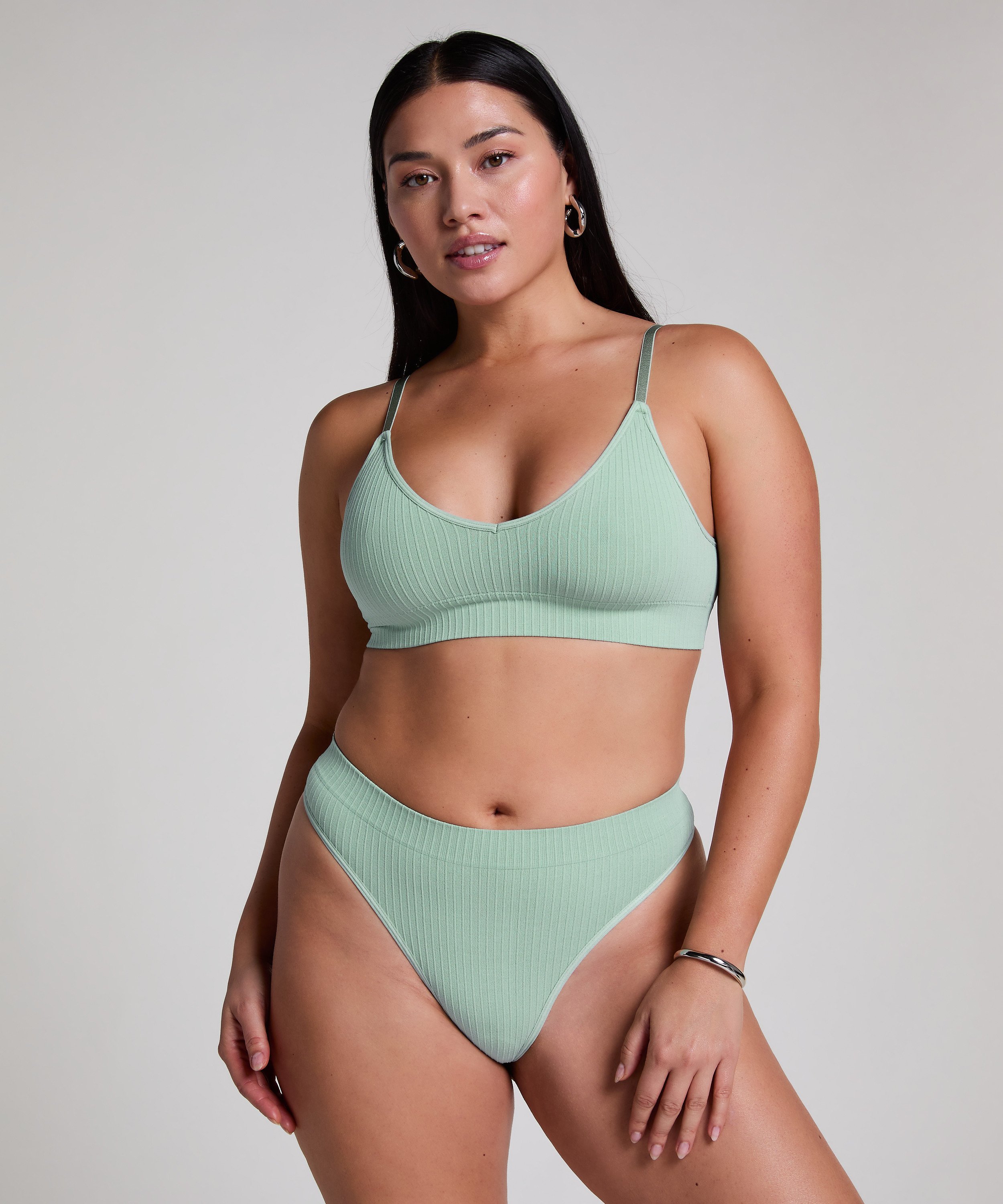 G-streng med h&oslash;y skj&aelig;ring Dianne, Gr&oslash;nn, main