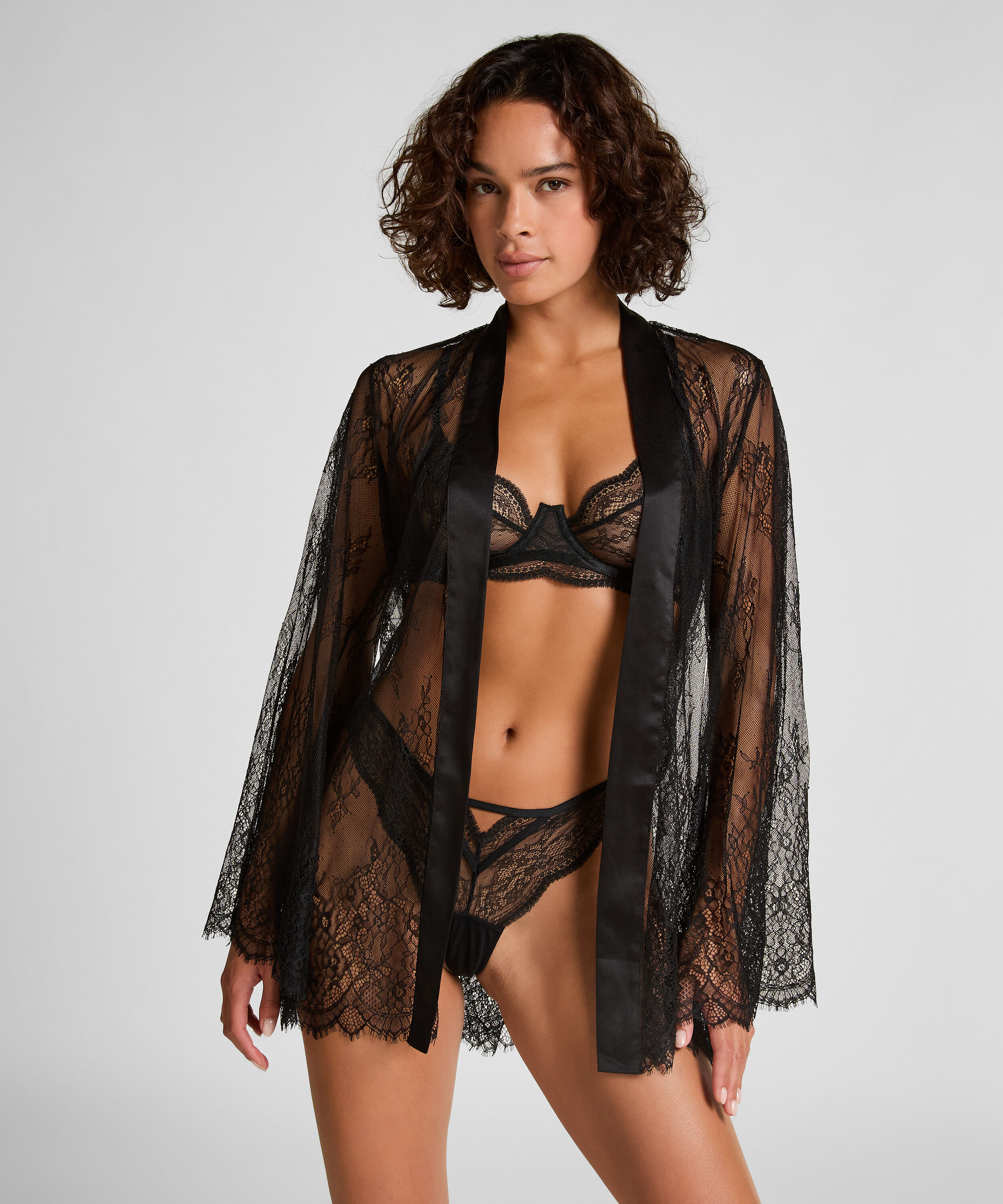 Kimono i heldekkende blonde