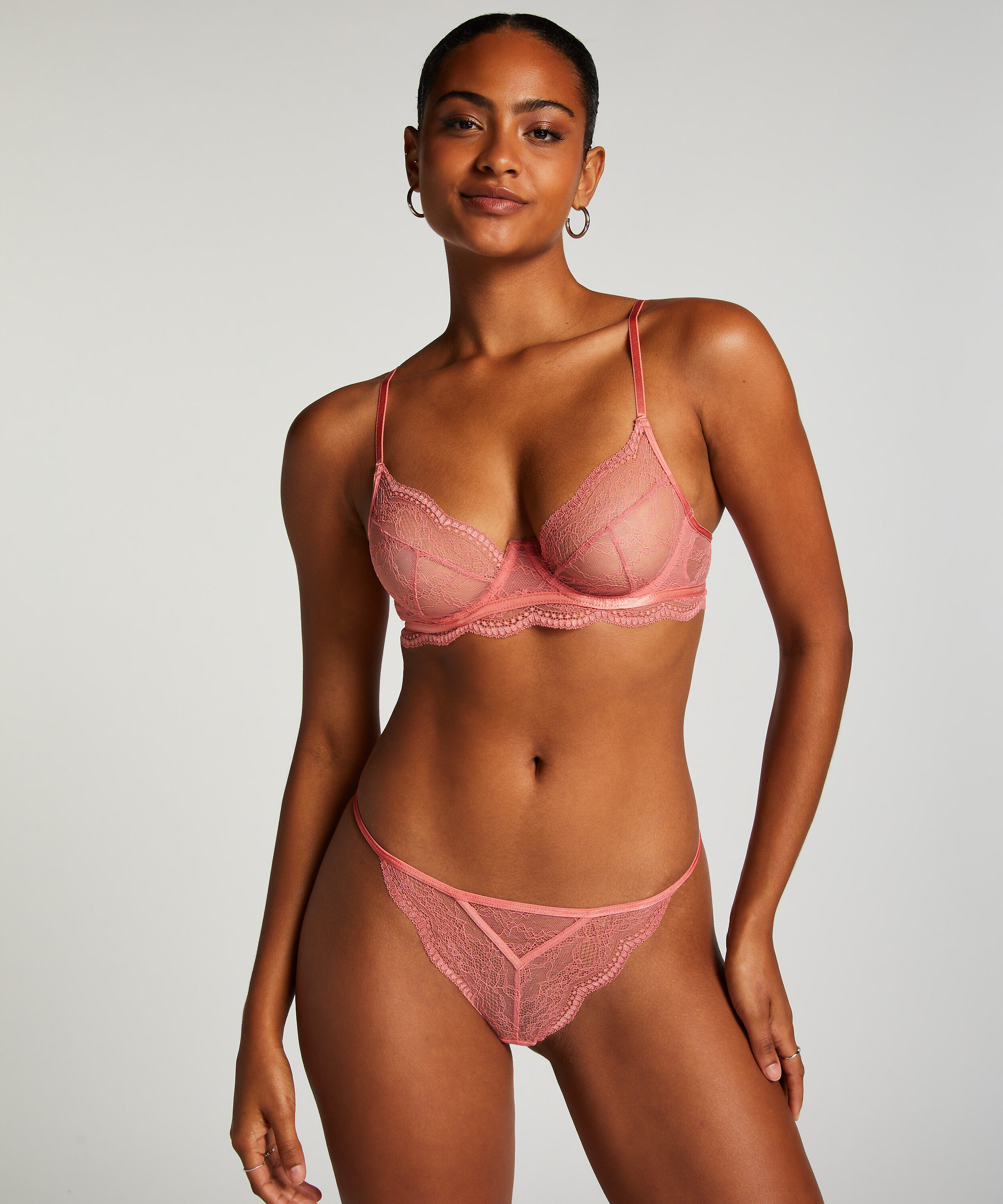 G-streng Isabelle, Rosa