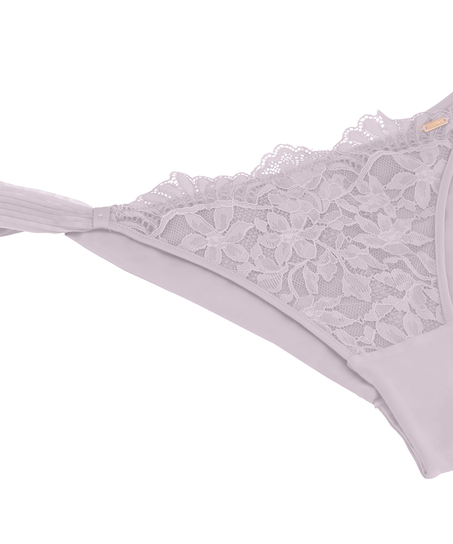 Antonia Brazilian, Lilla