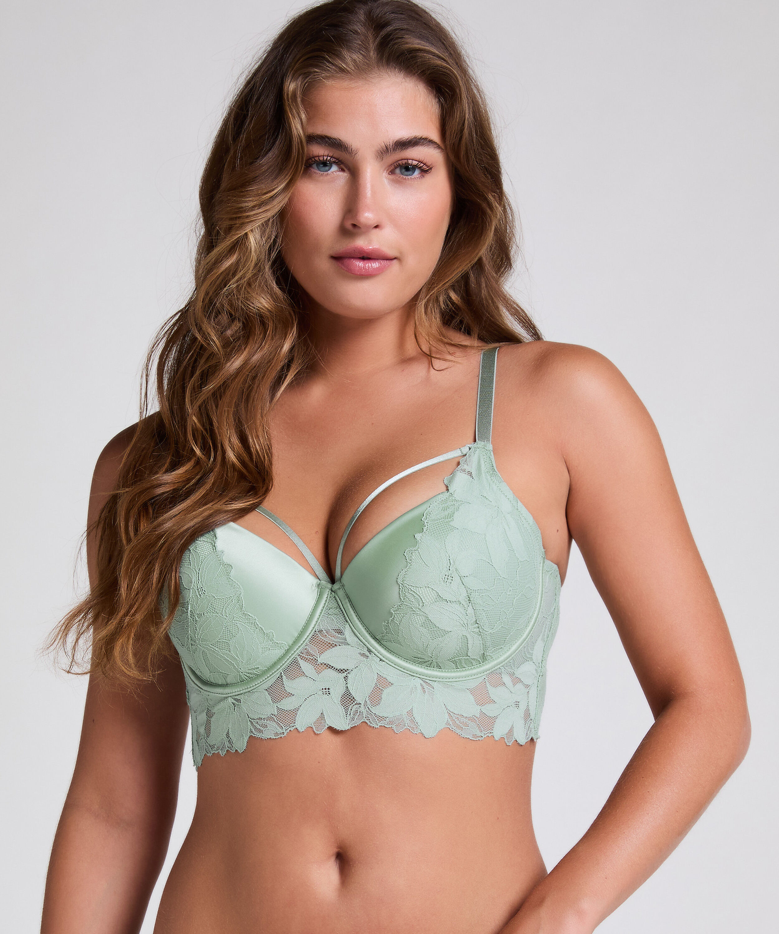 Ingrid vatterte Longline-BH med spiler, Grønn
