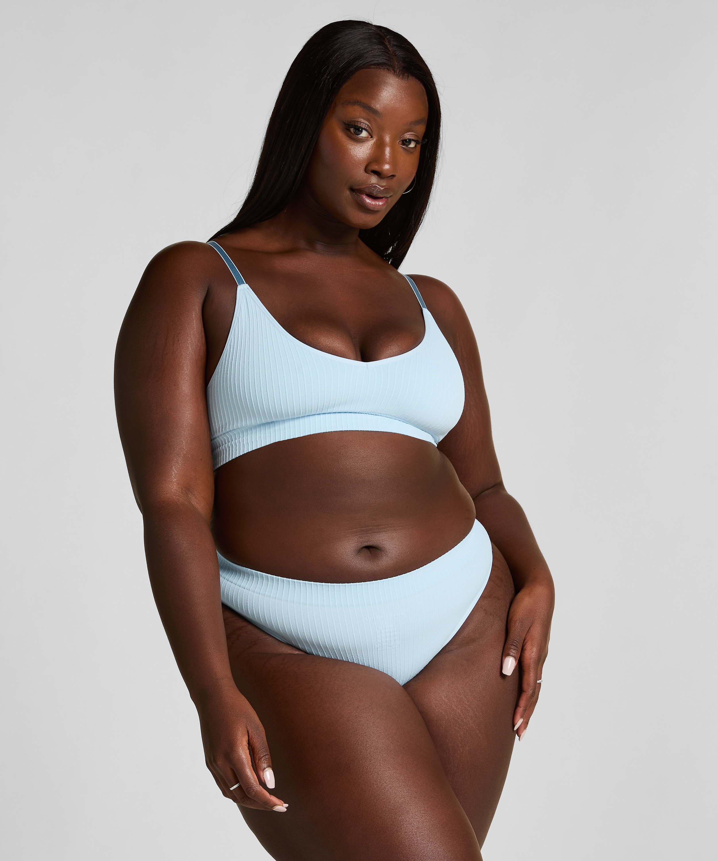 G-streng med h&oslash;y skj&aelig;ring Dianne, Bl&aring;, main