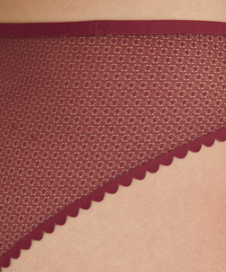 Usynlig brasiliansk truse, Rød