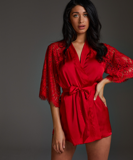 Jennifer kimono, R&oslash;d