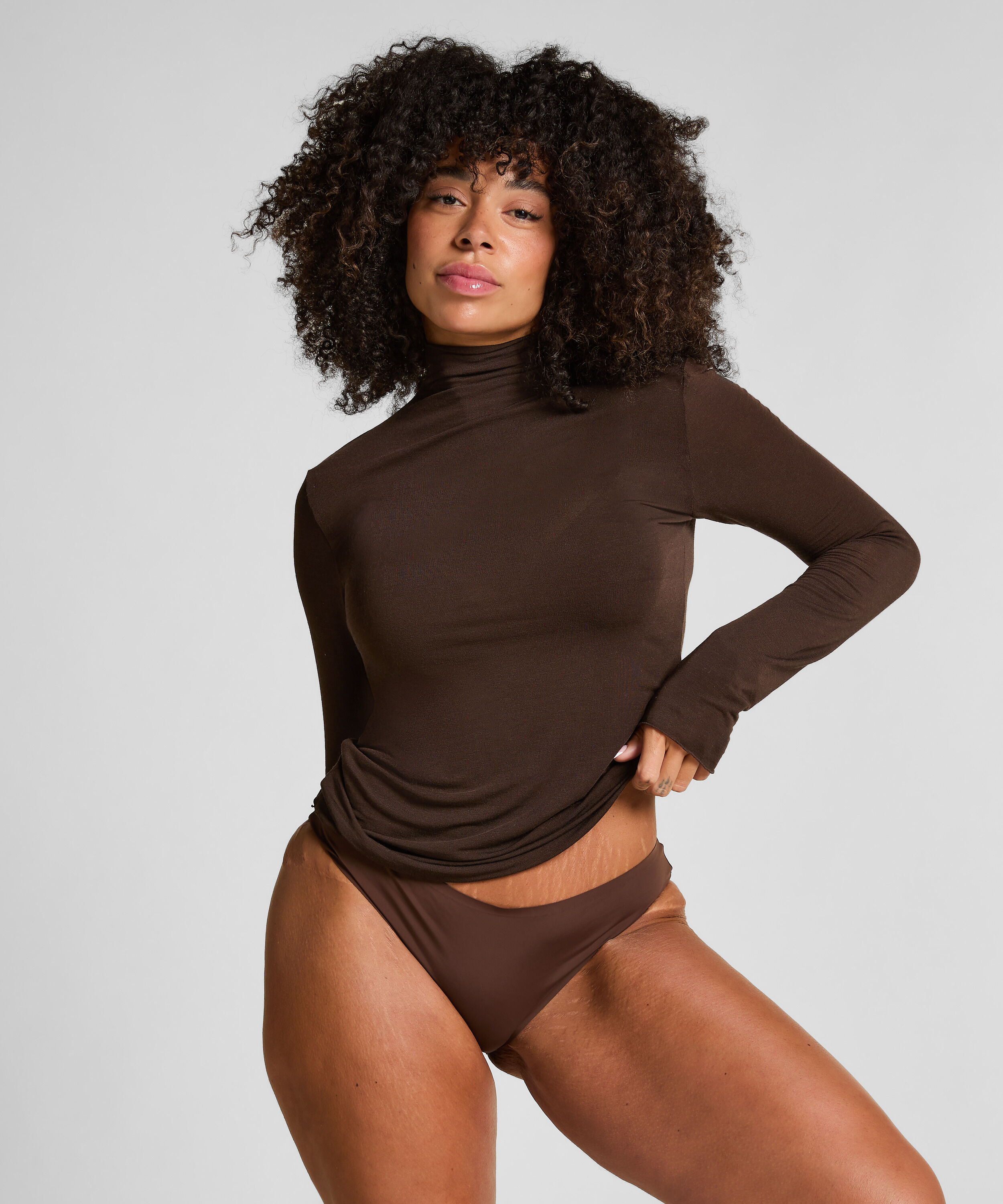 super soft cashmere-skjorte med høyhalset genser, Brun