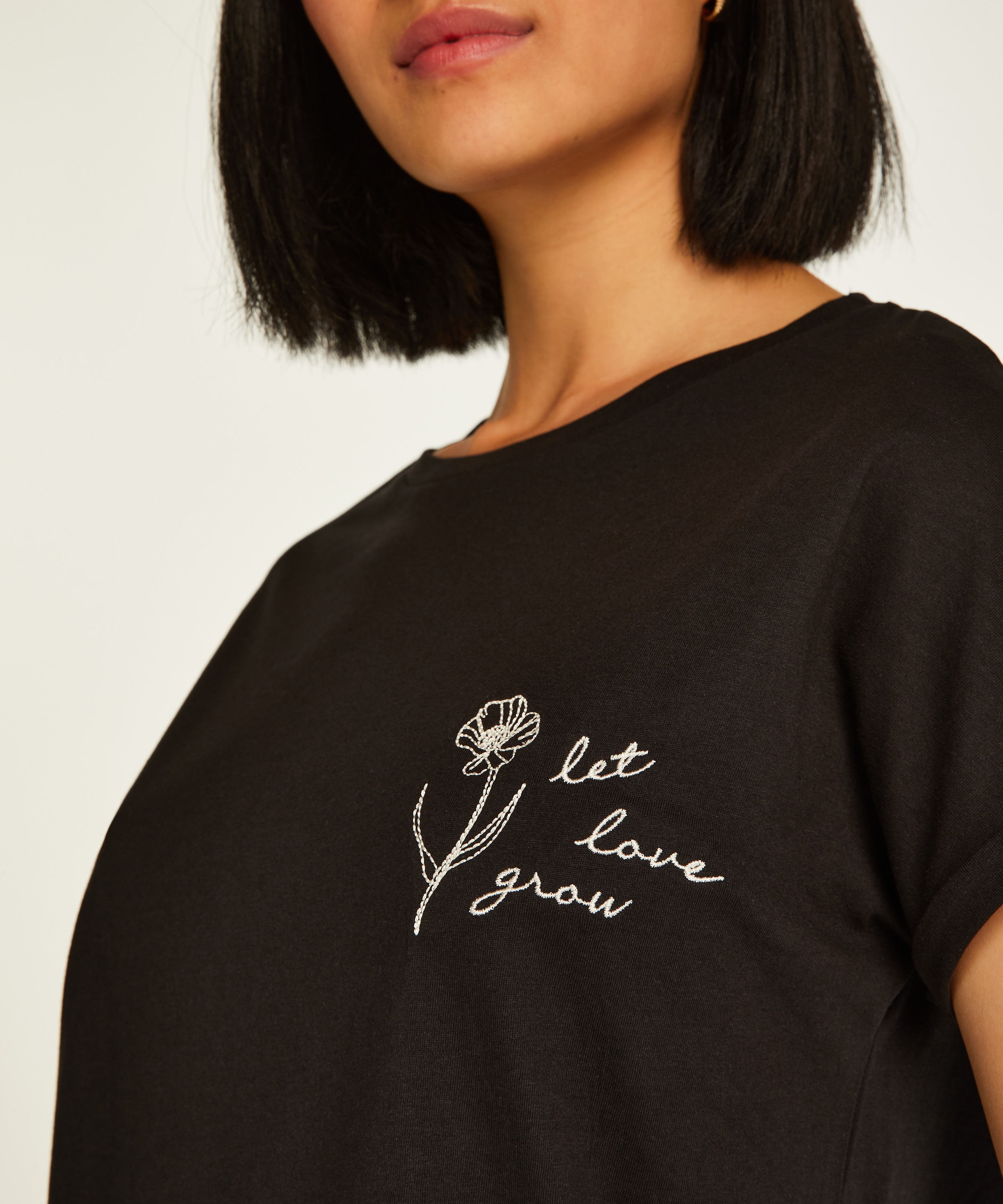 Nattskjorte med rund hals, Svart, main