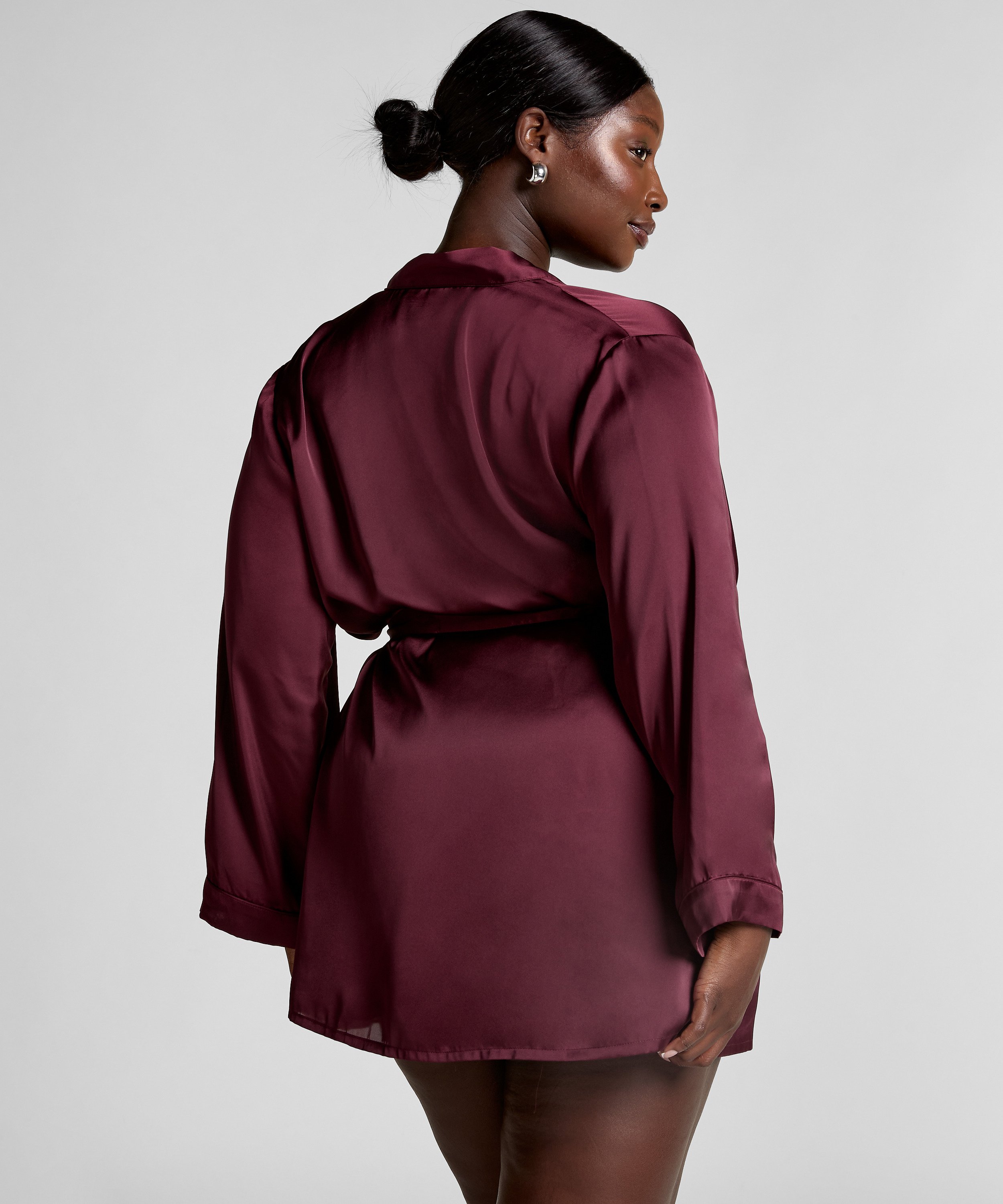 Satengkimono, R&oslash;d, main