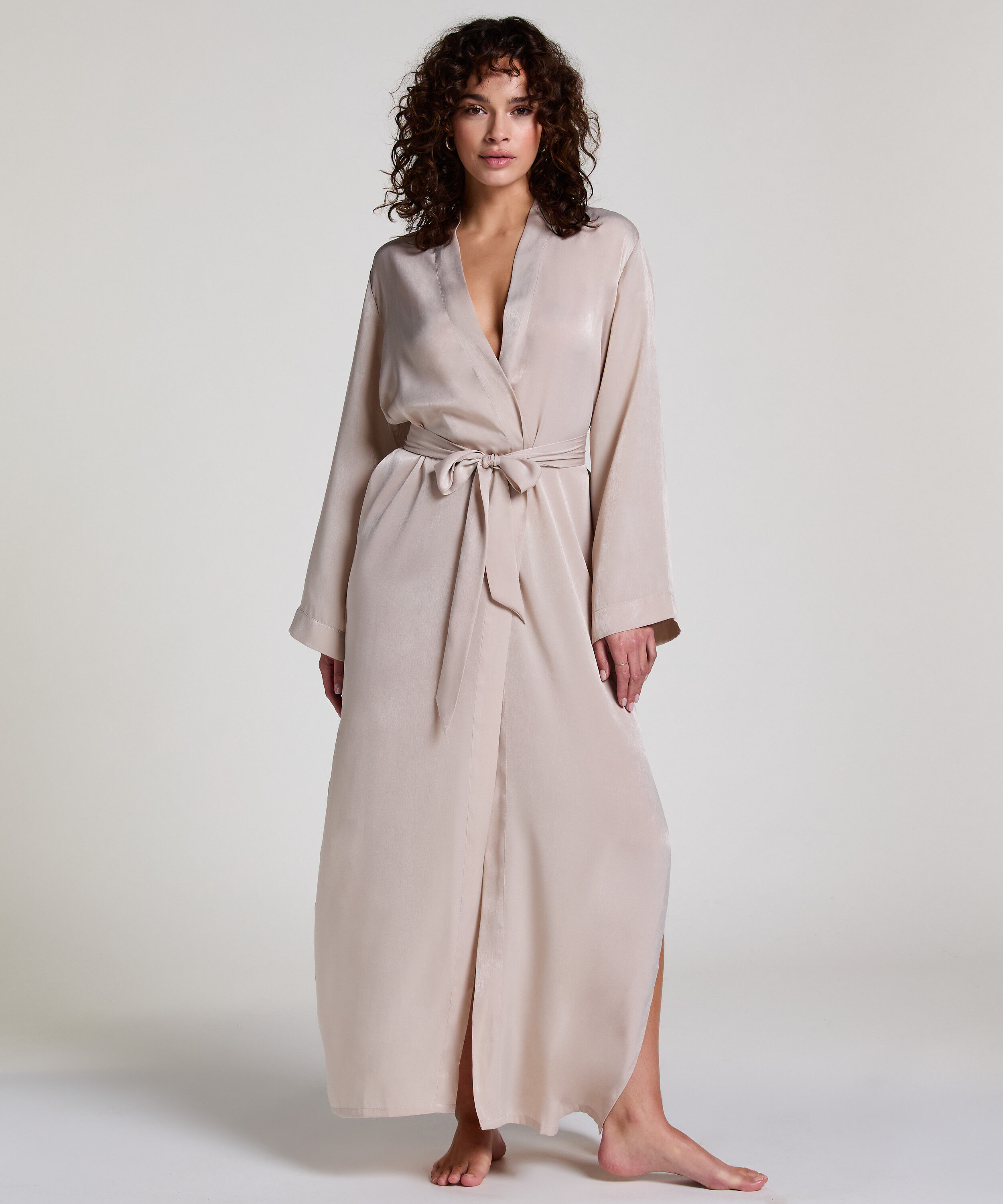 Satengkimono, Beige