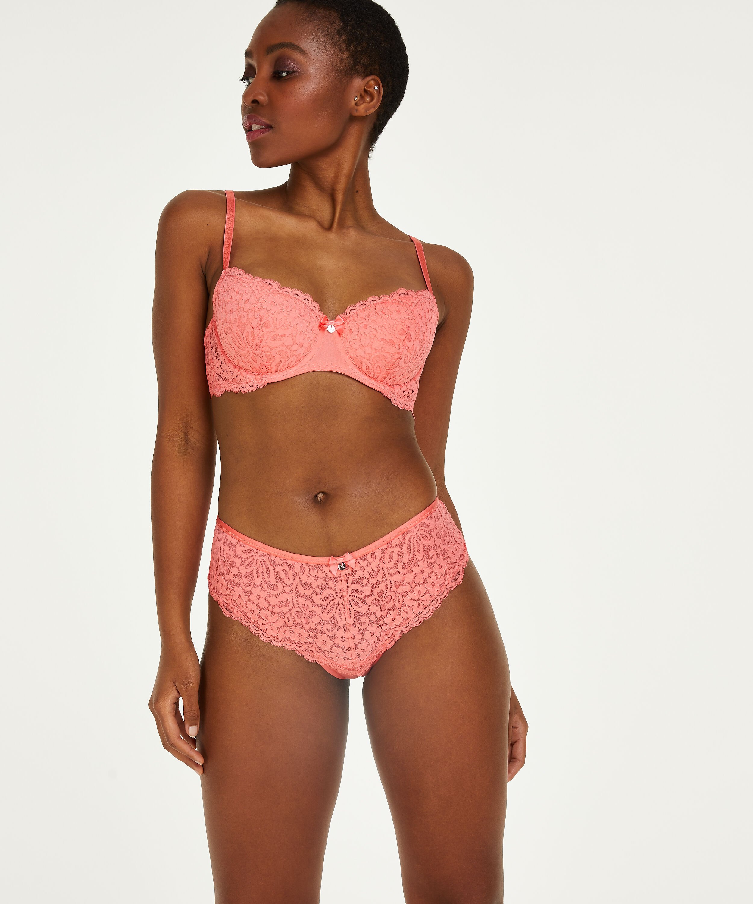 Rose brasiliansk truse, Rosa