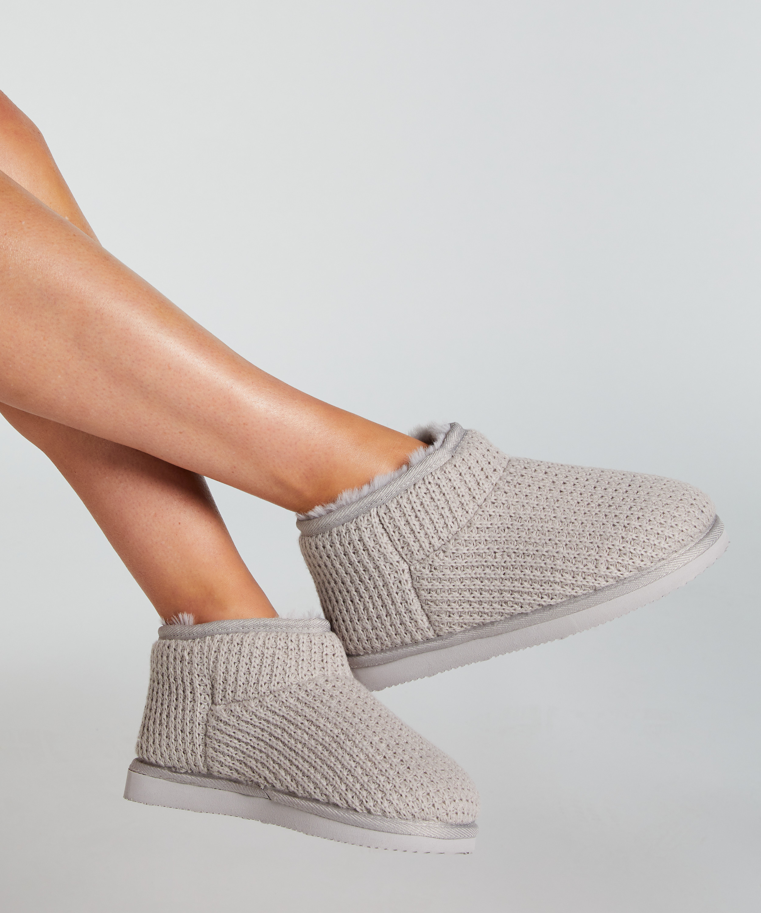 Tøfler Saar, Grå, main