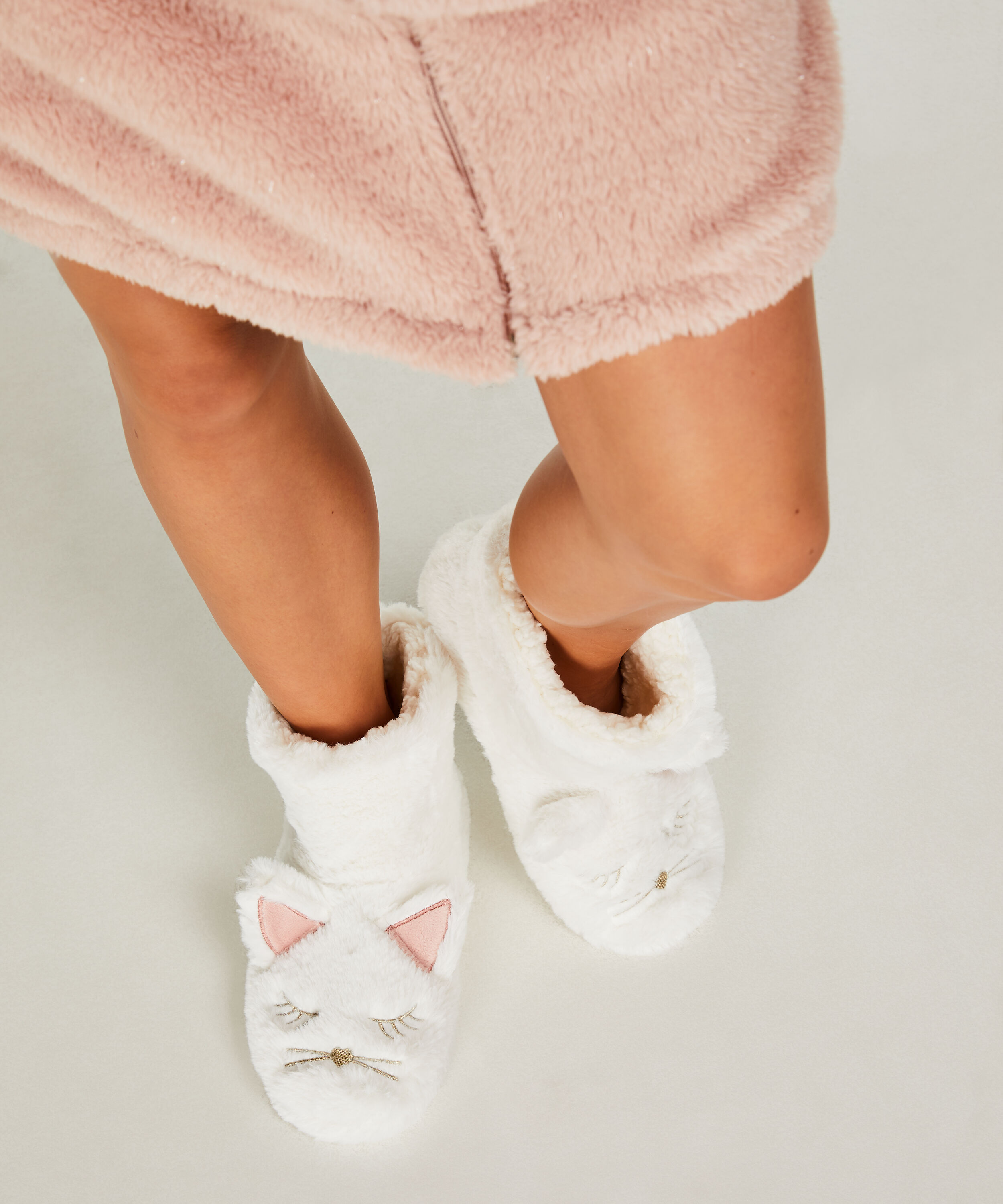 Fox t&oslash;fler, Hvit