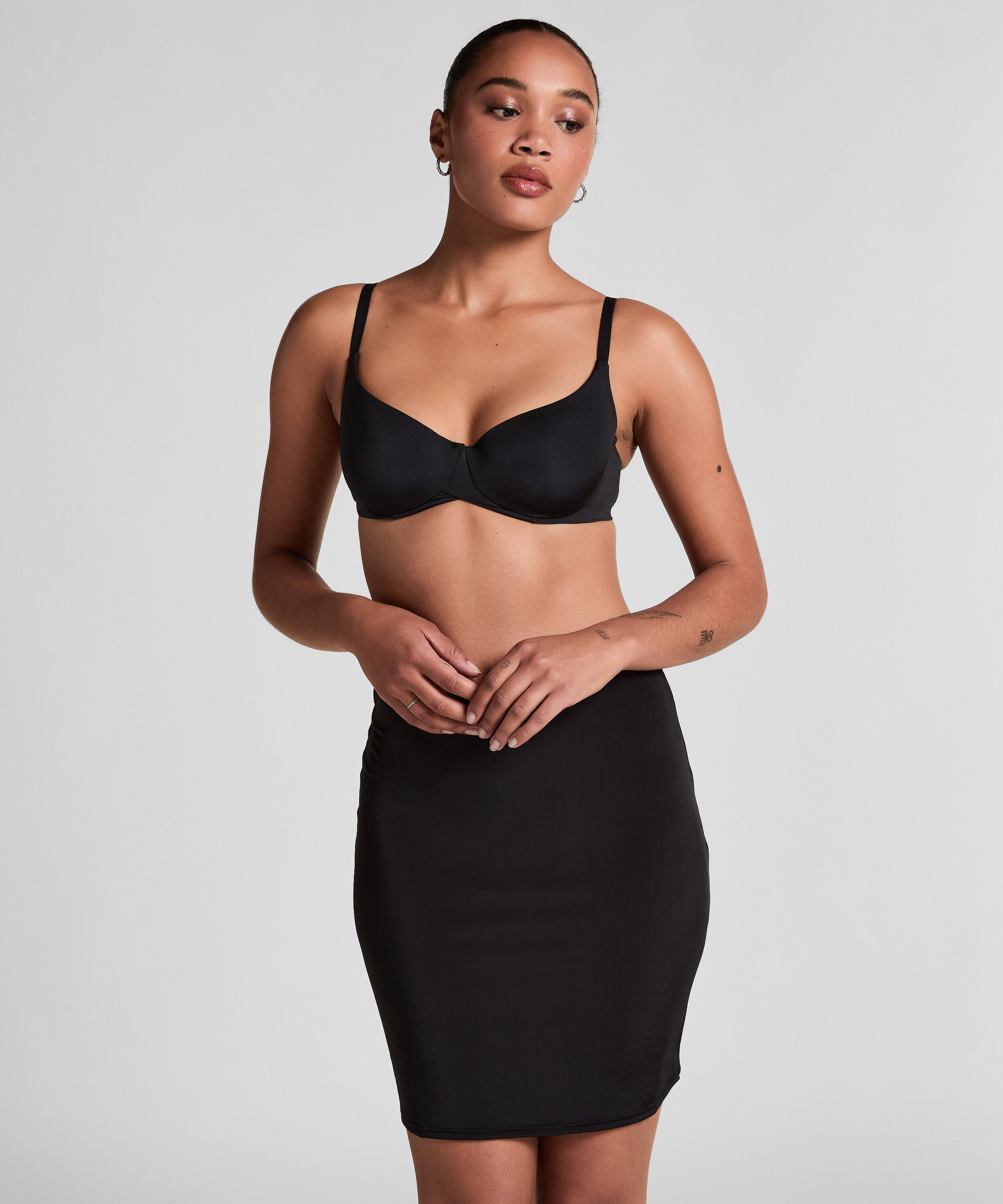 Glattende underskjørt, Svart Glattende underskjørt, Svart