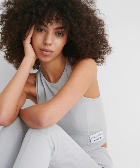 Avia HKM x NA-KD topp, Gr&aring;