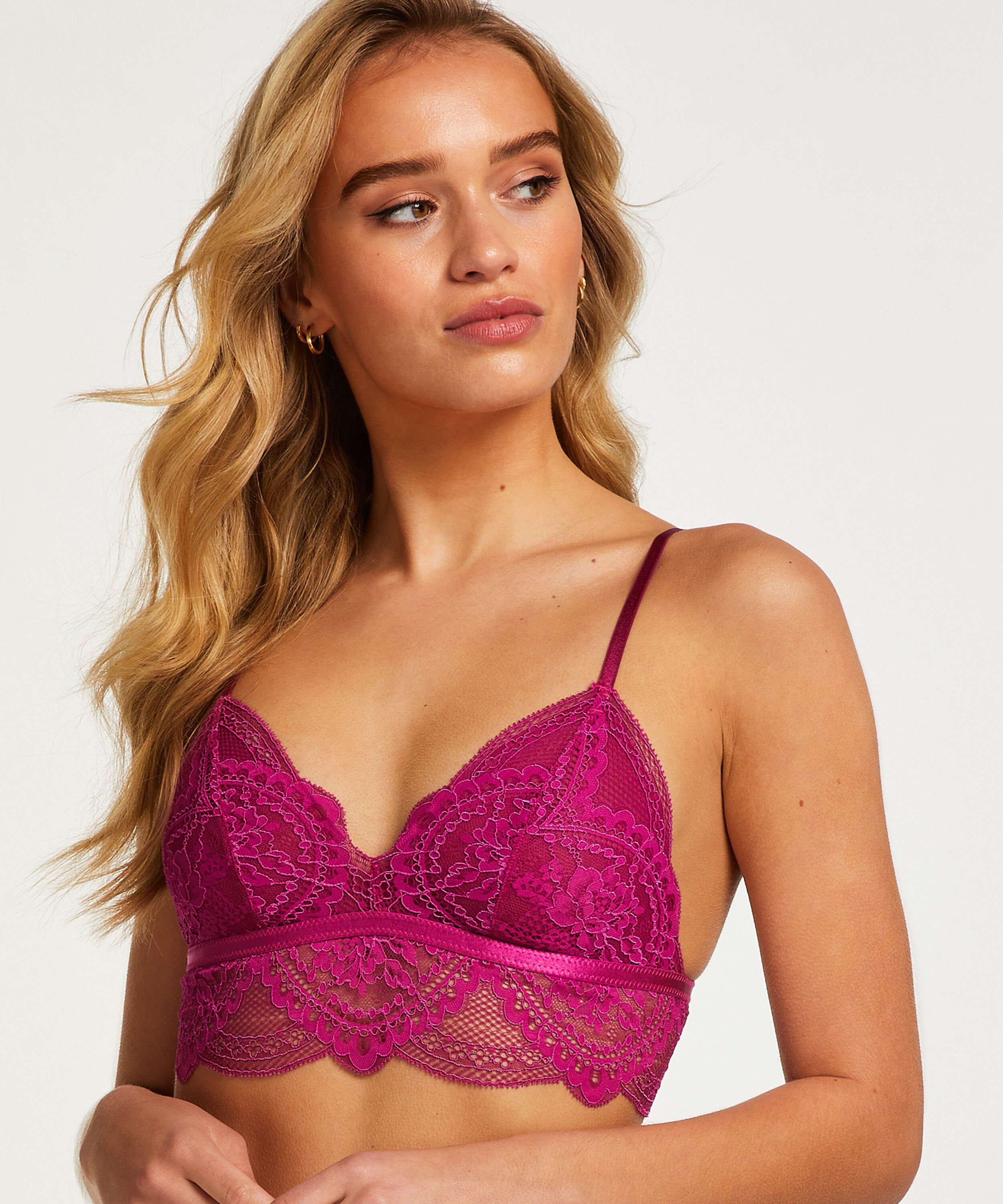 Stacey Bralette, Lilla