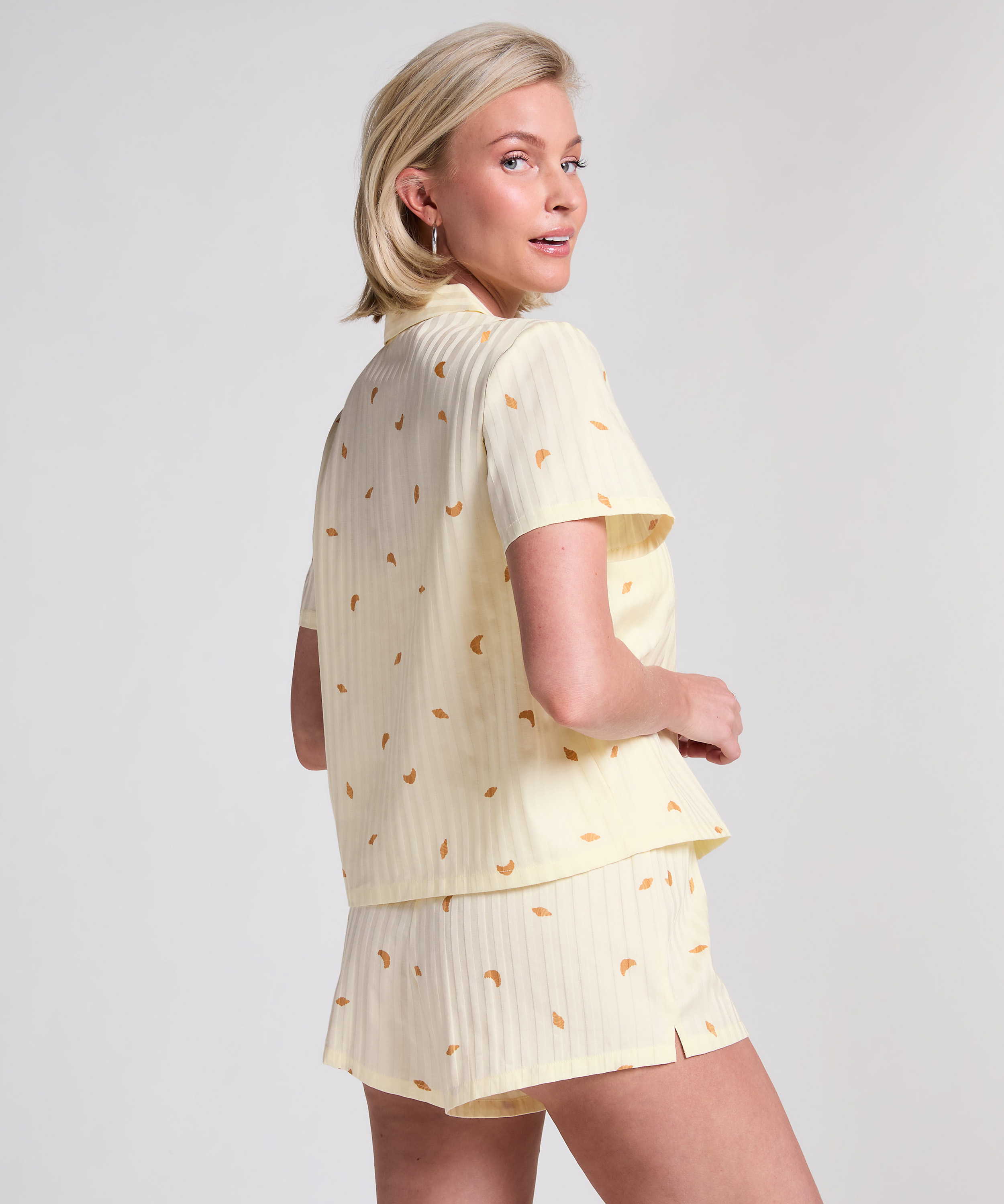 Cotton shorts, Gul, main