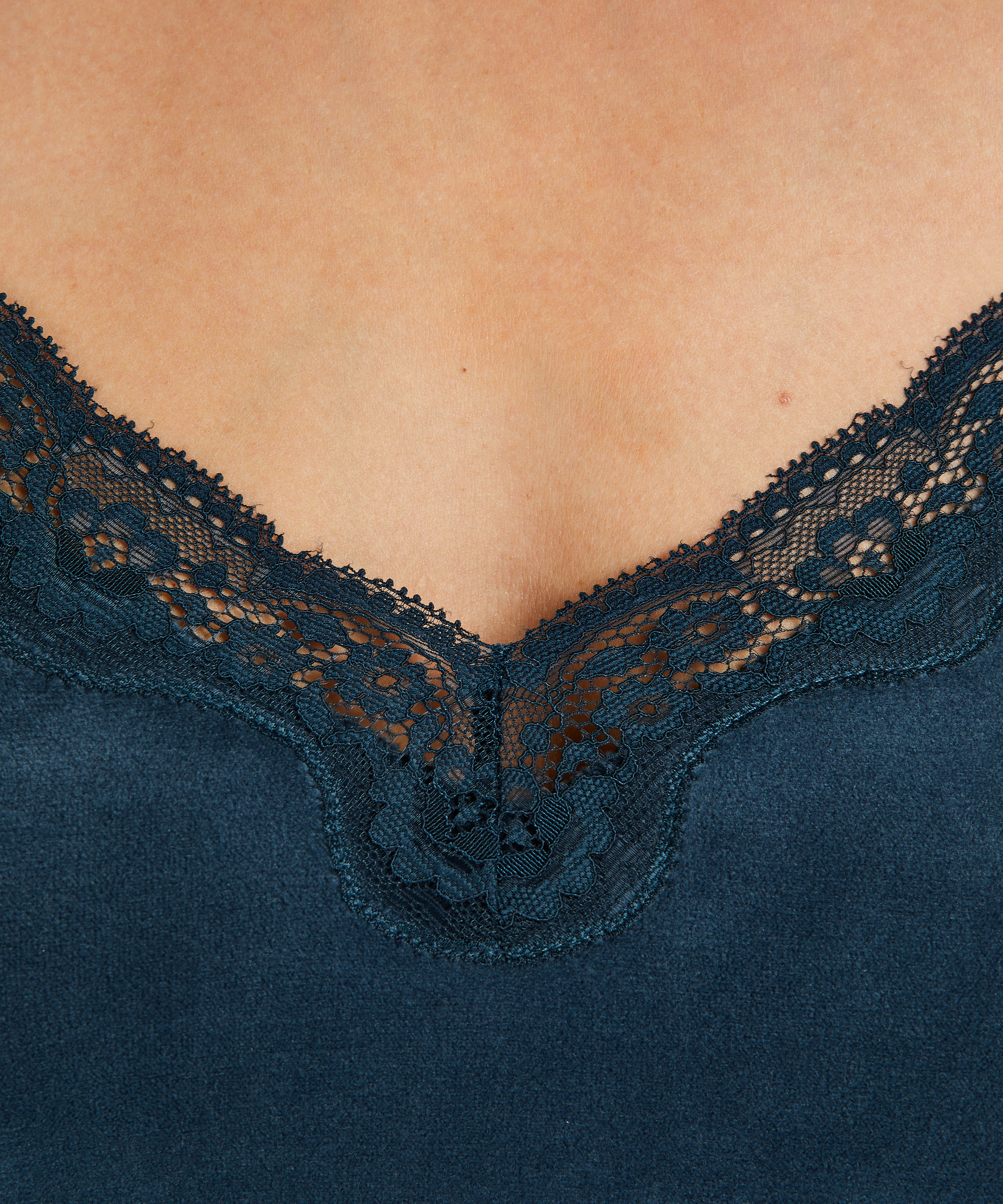 Velours Scallop Lace slipkjole, Bl&aring;, main