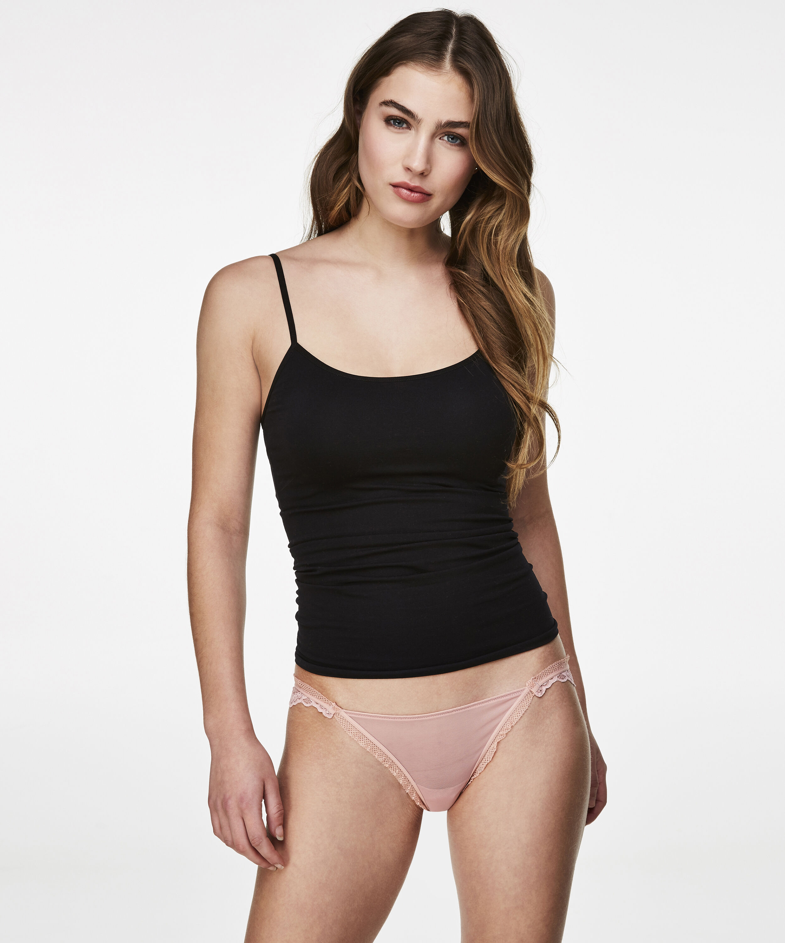 Ultra Low Brazilian, Rosa
