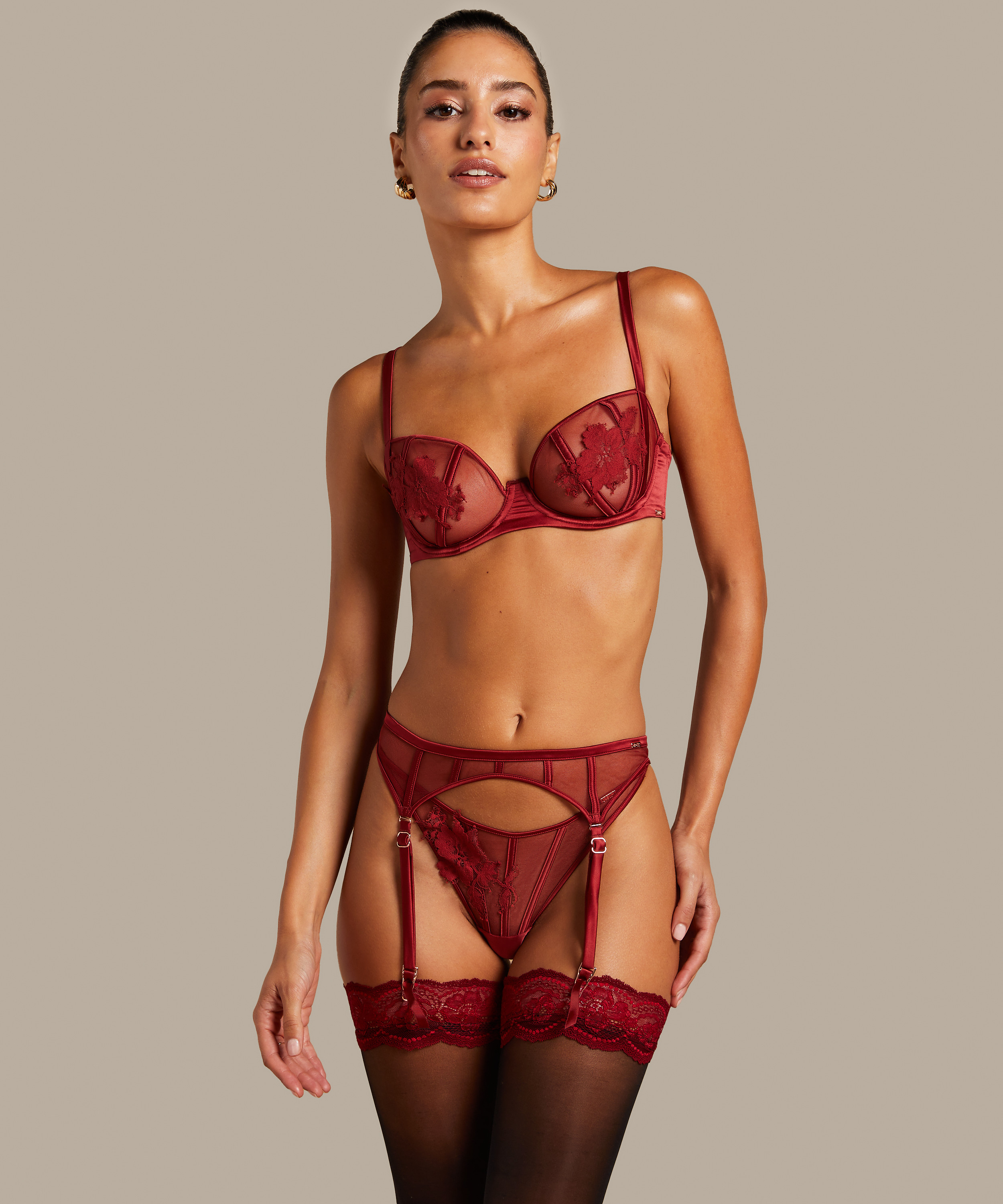 Suspenders Ember, Rød, main