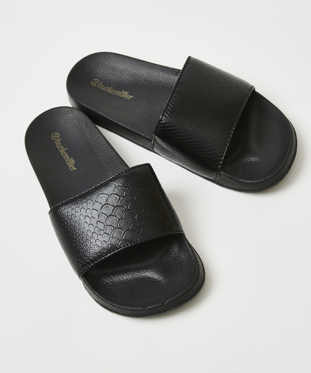 Slippers med slangemønster, Svart