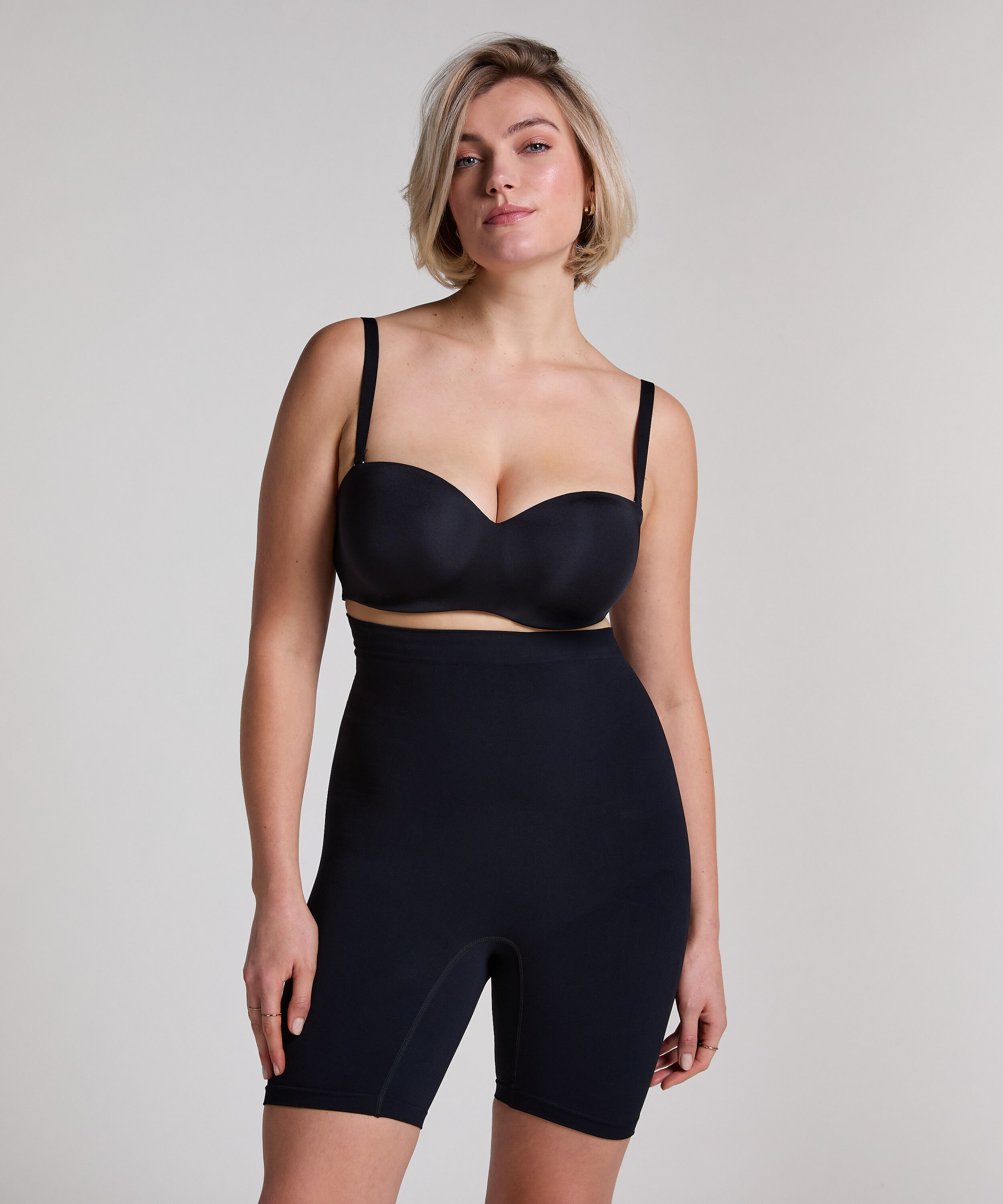 S&oslash;ml&oslash;s slankende l&aring;r, Svart