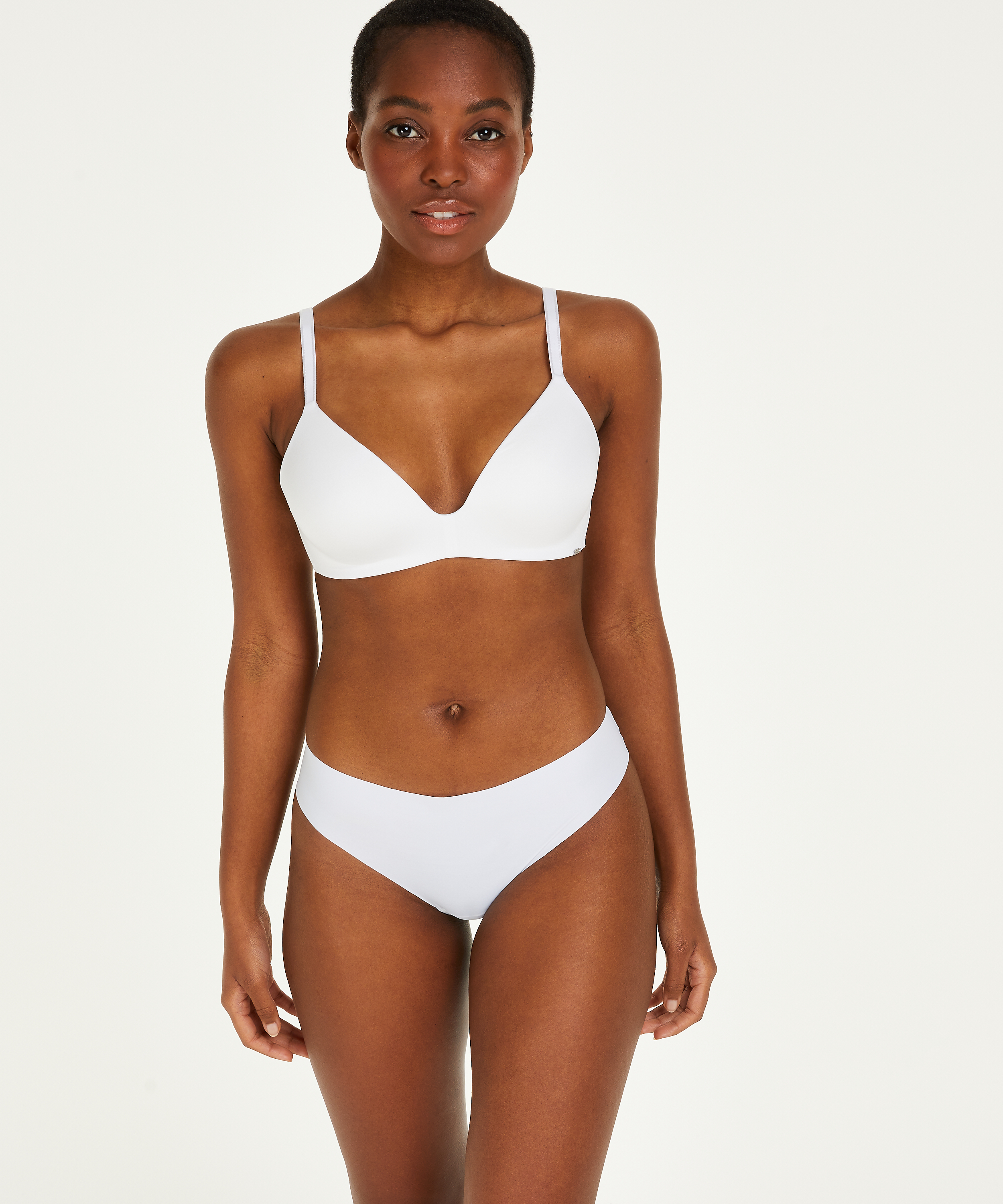 Usynlig brasiliansk truse, Hvit, main