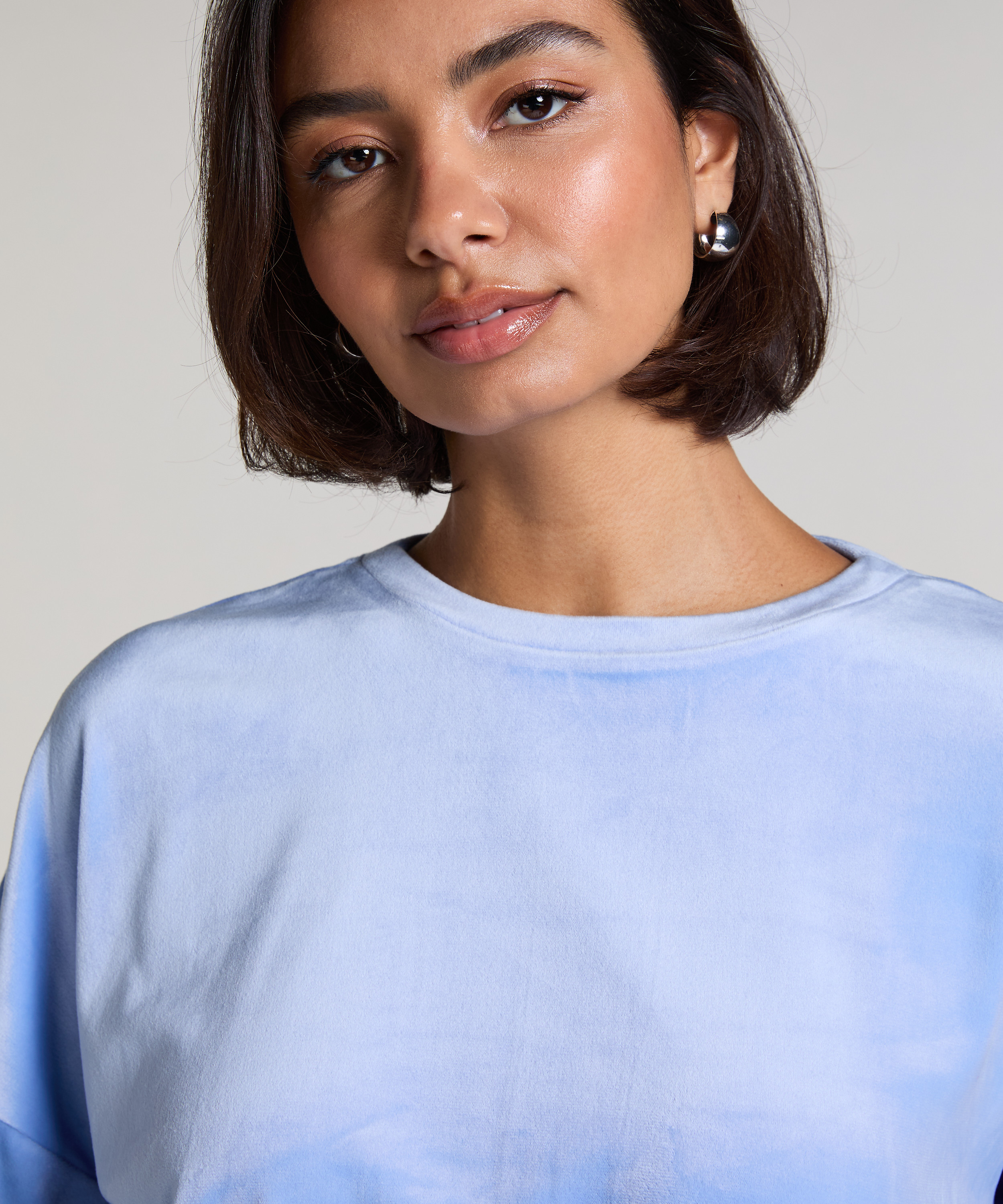 Topp i velur, Blå, main