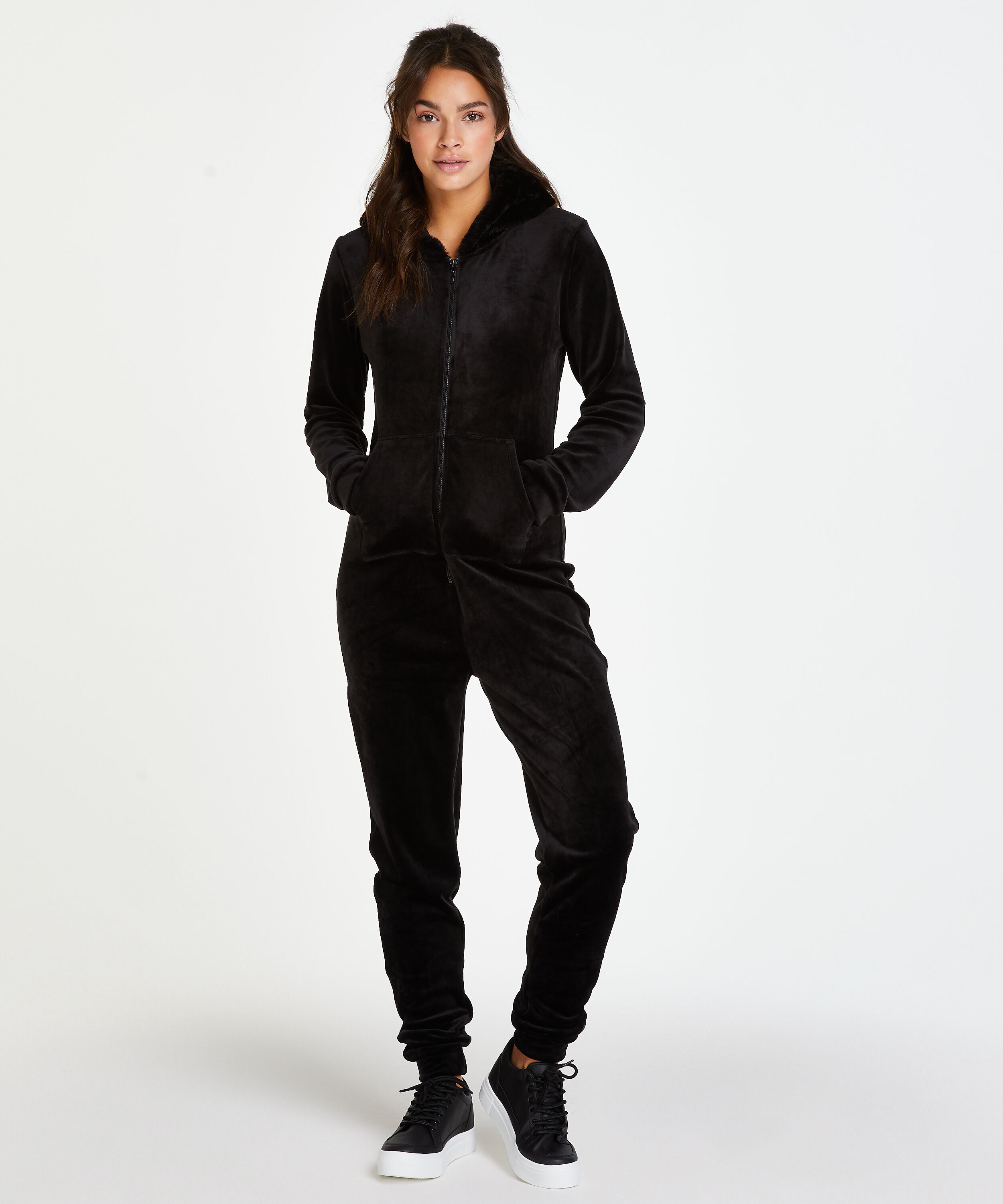 Velvet onesie, Svart