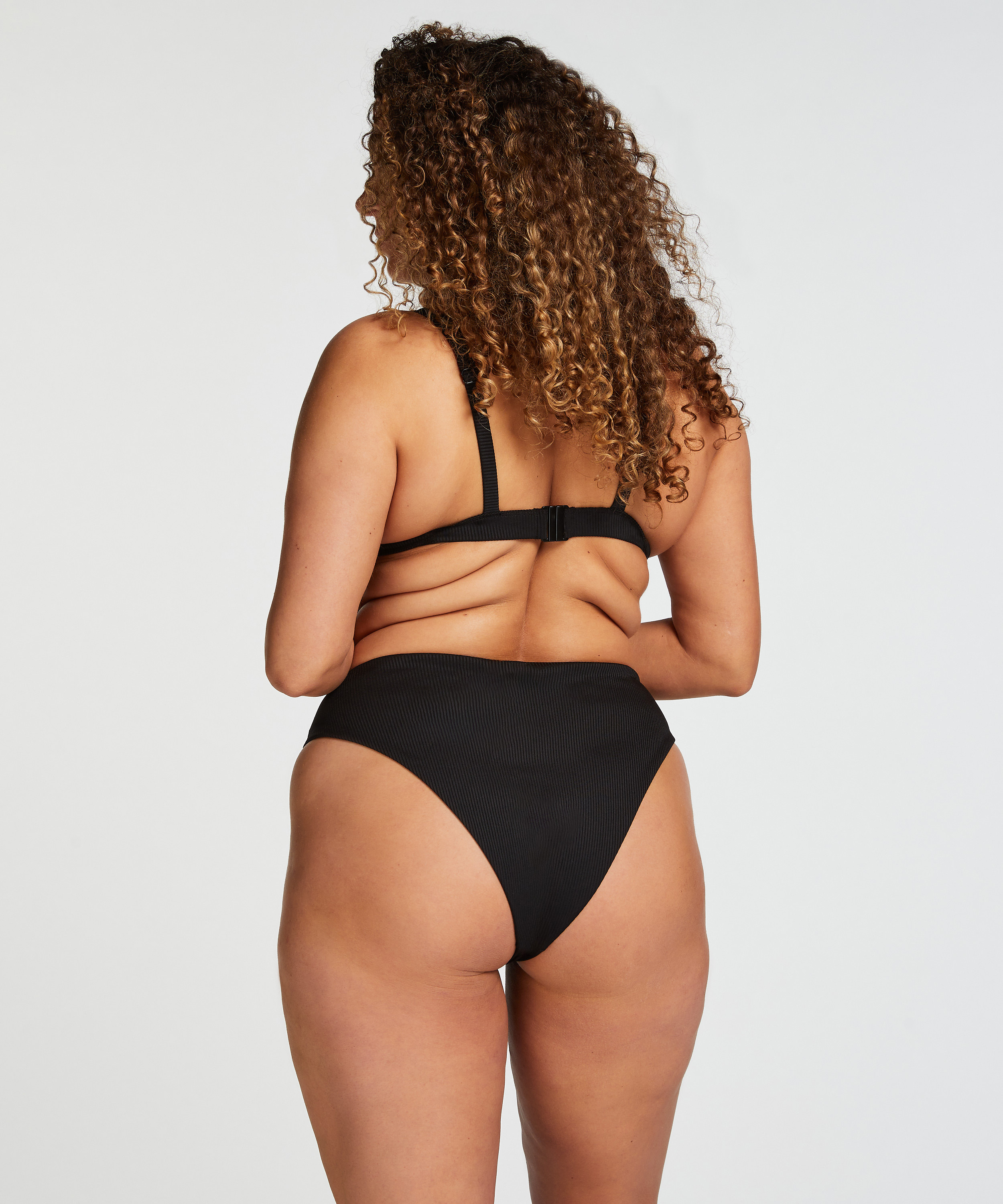 Bikinitruse Eleyna, Svart, main