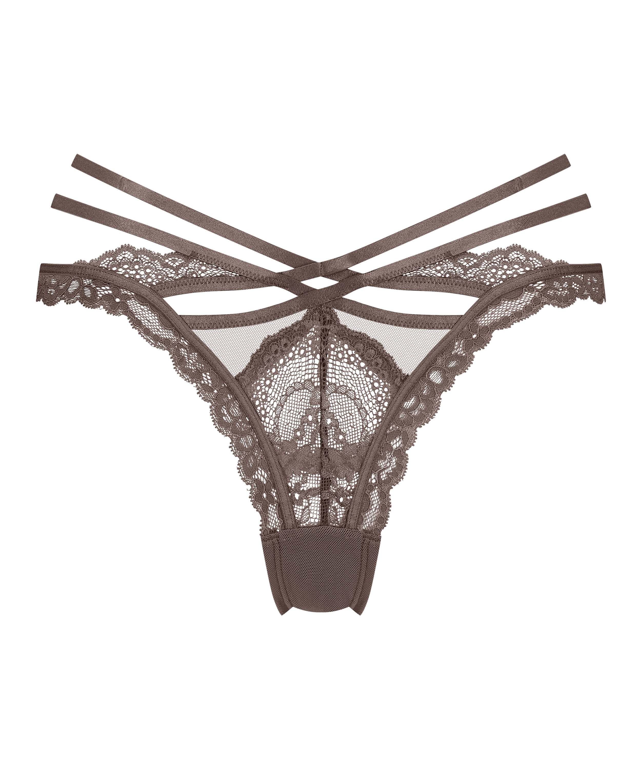 Brazilian Janine, Brun