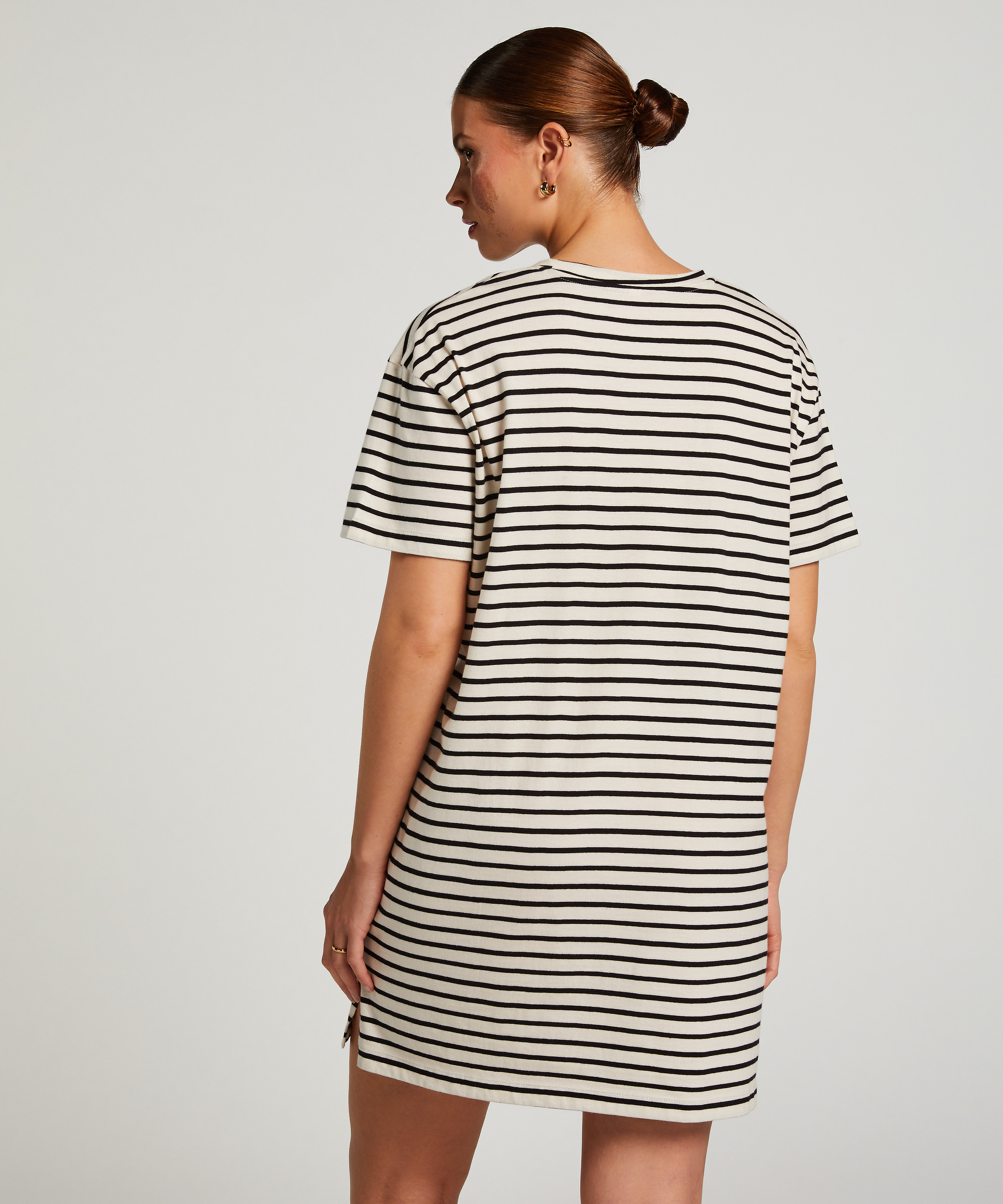 Nattskjorte med rund hals, Svart, main