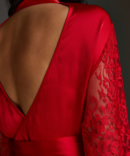 Jennifer kimono, R&oslash;d