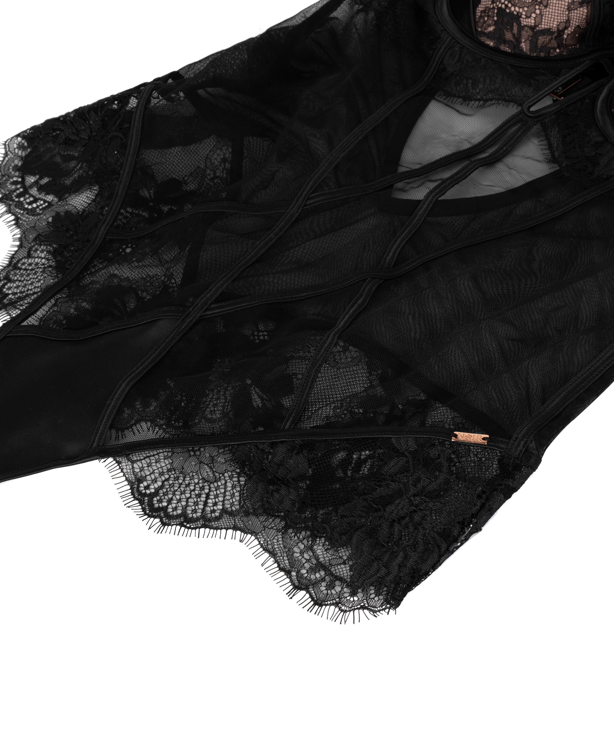 Body Tiah, Svart, main