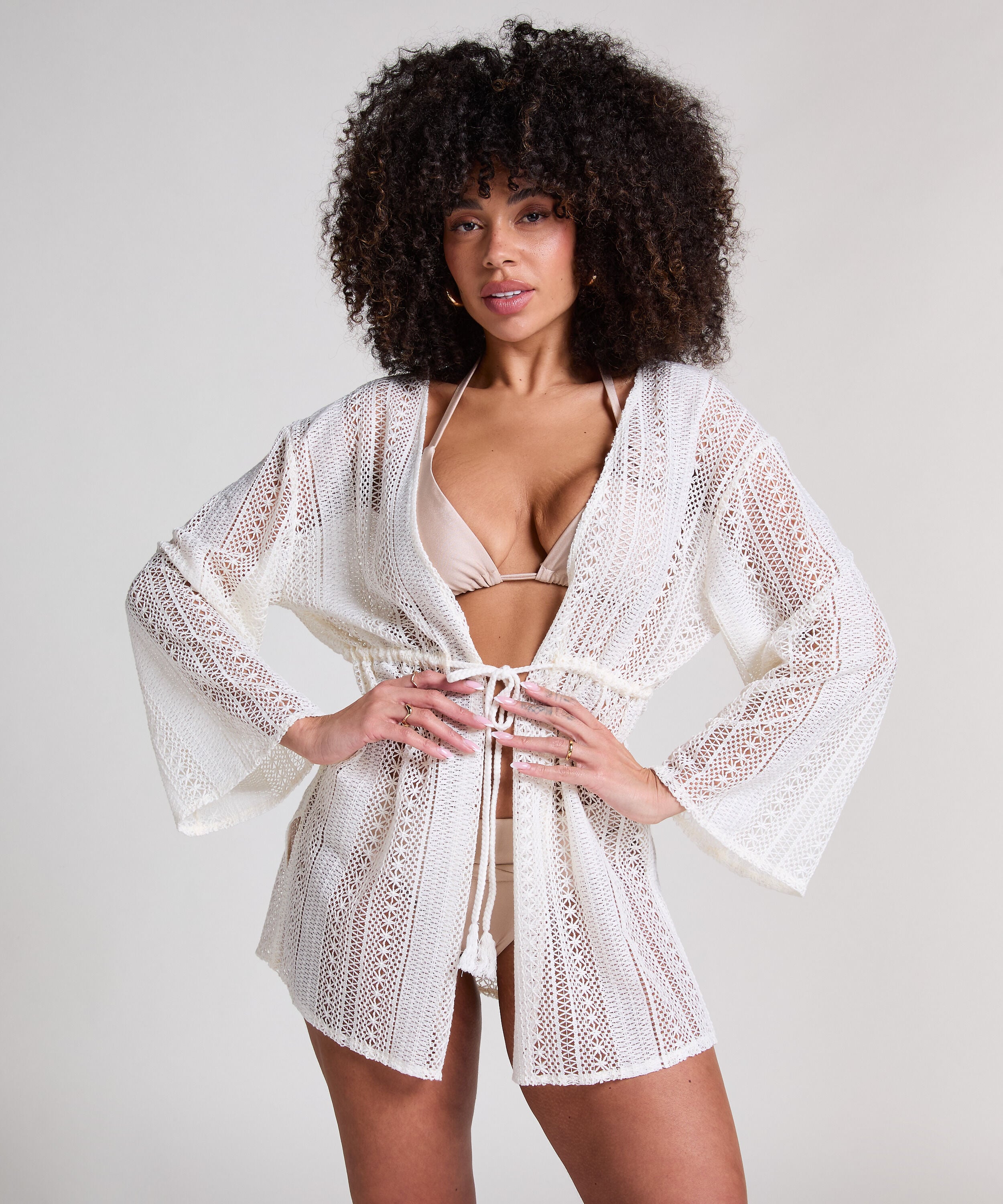 Heklet kaftan for stranden, Hvit
