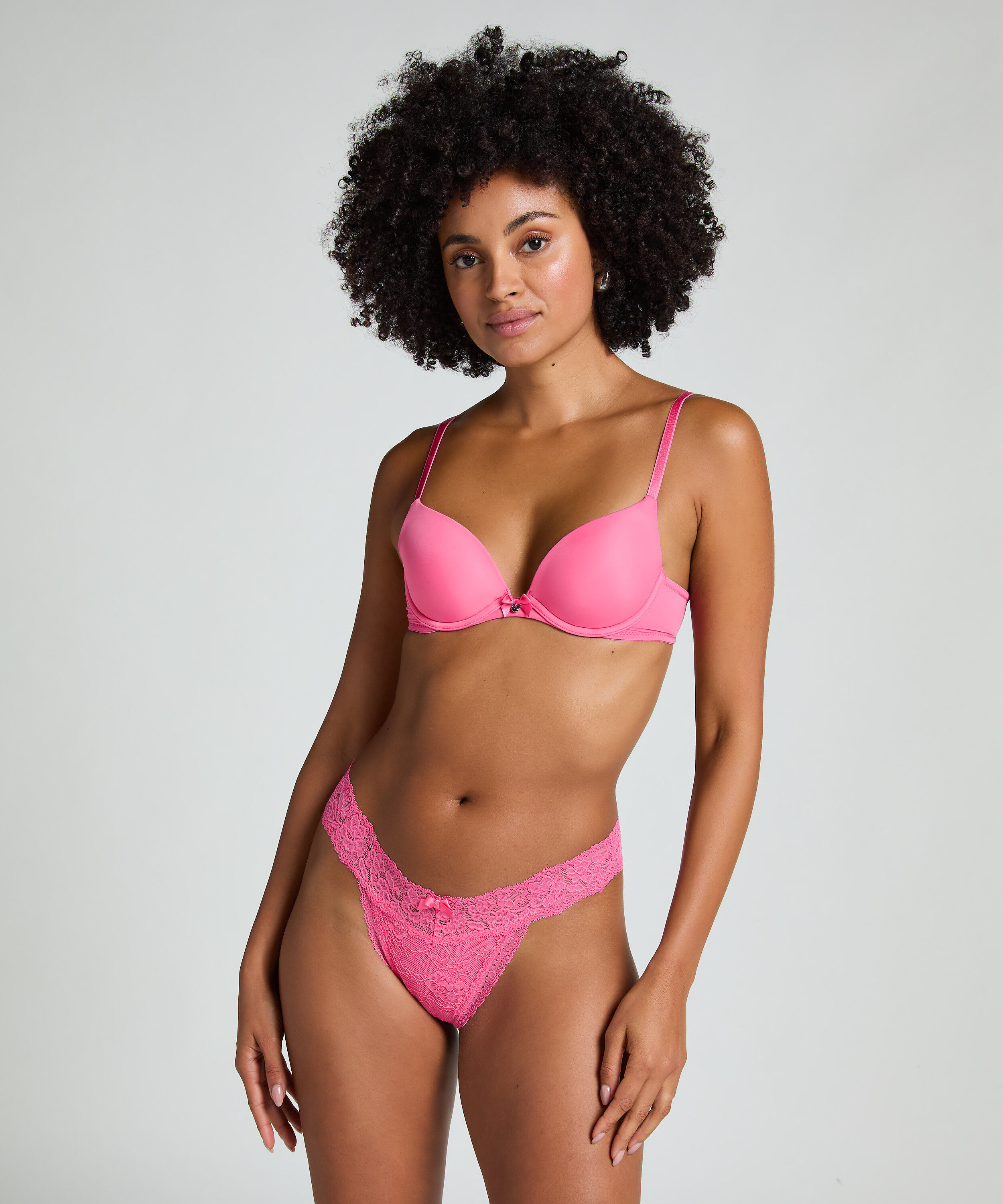 G-streng Madison, Rosa