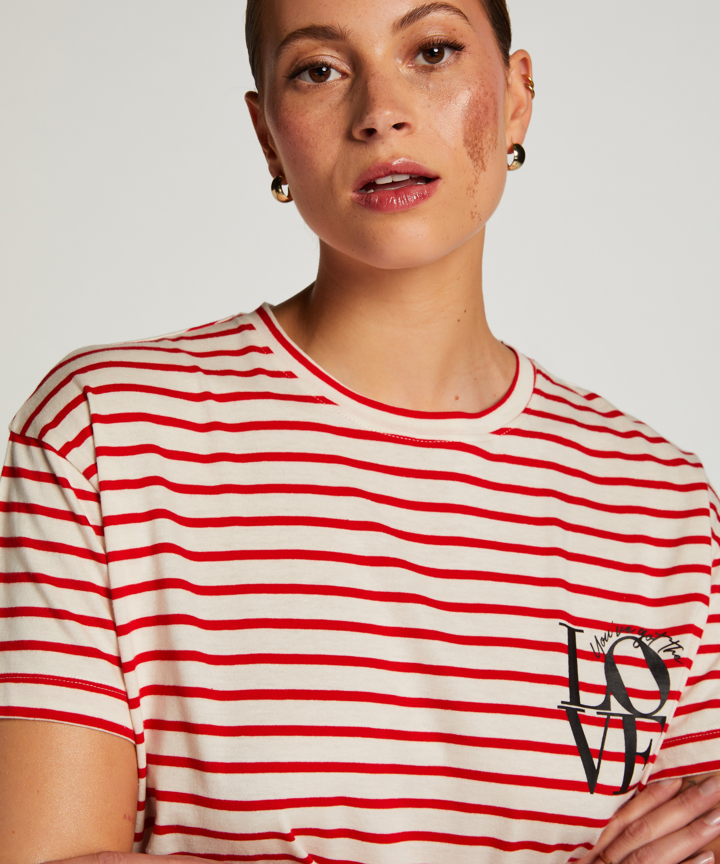 Nattskjorte med rund hals, Rød, main