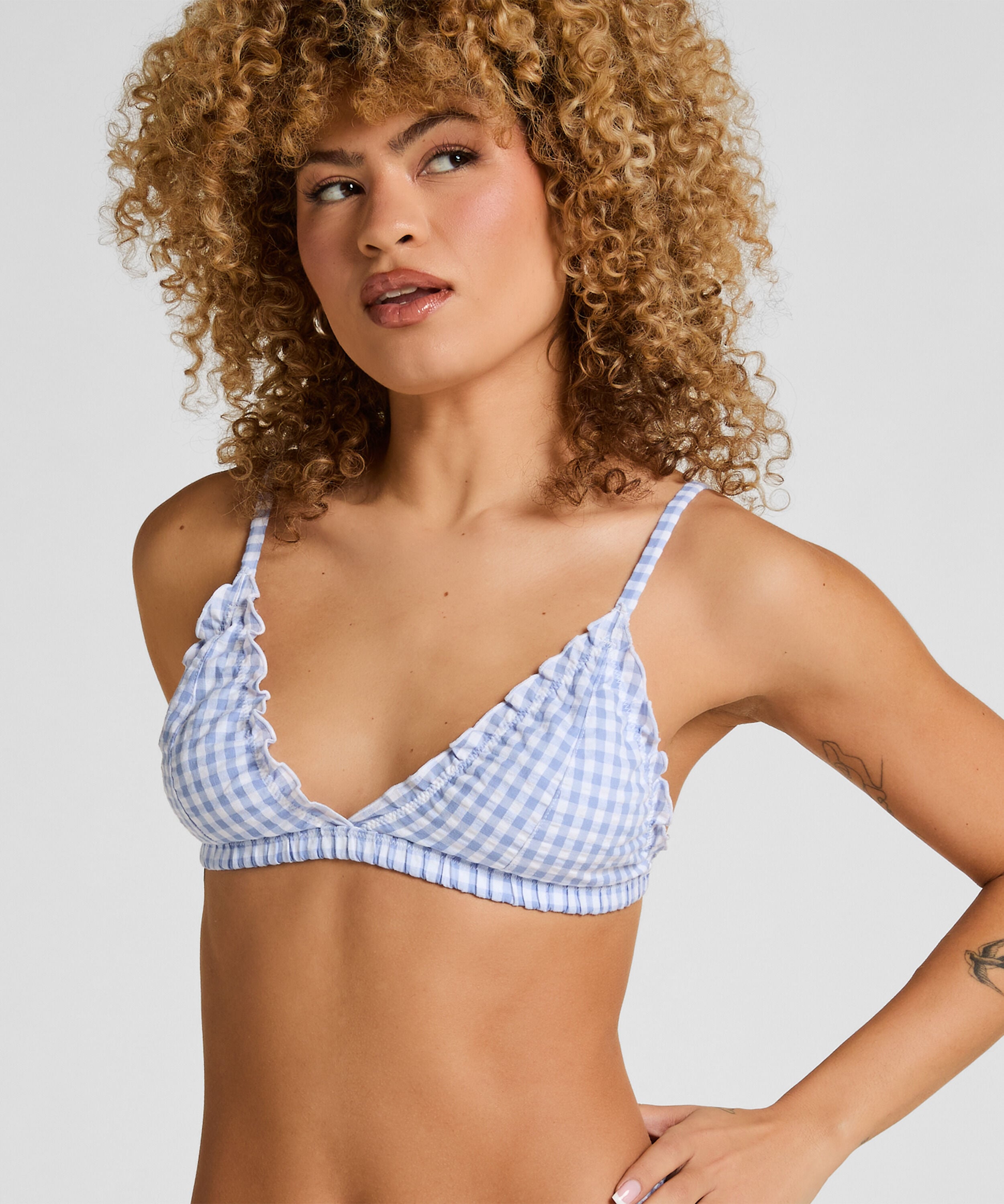 Mia Bralette - Trekant-Bralette med Rysjer, Lilla